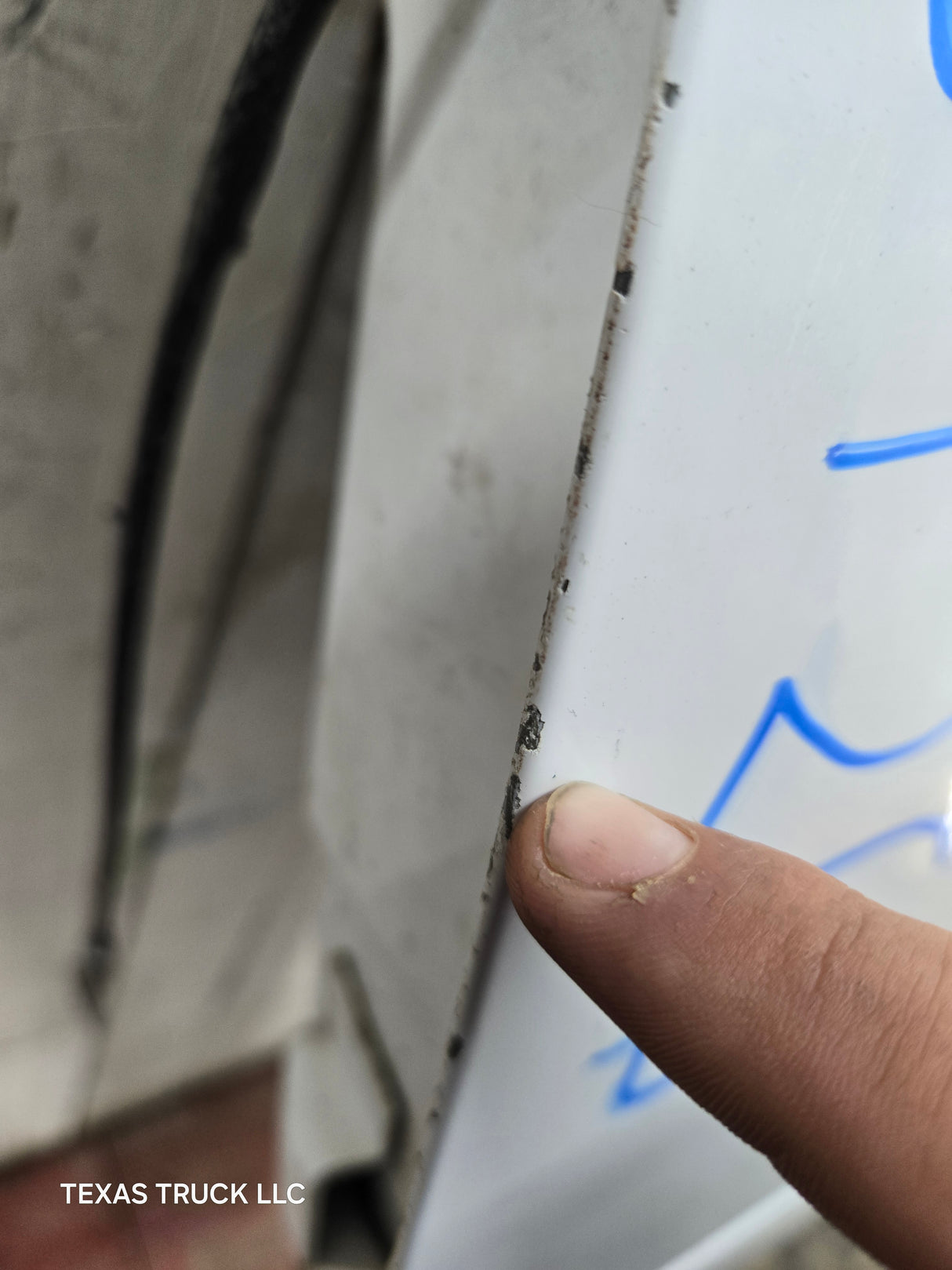 2008-2016 Ford Super Duty Tailgate F250 F350 F450 F550 - White