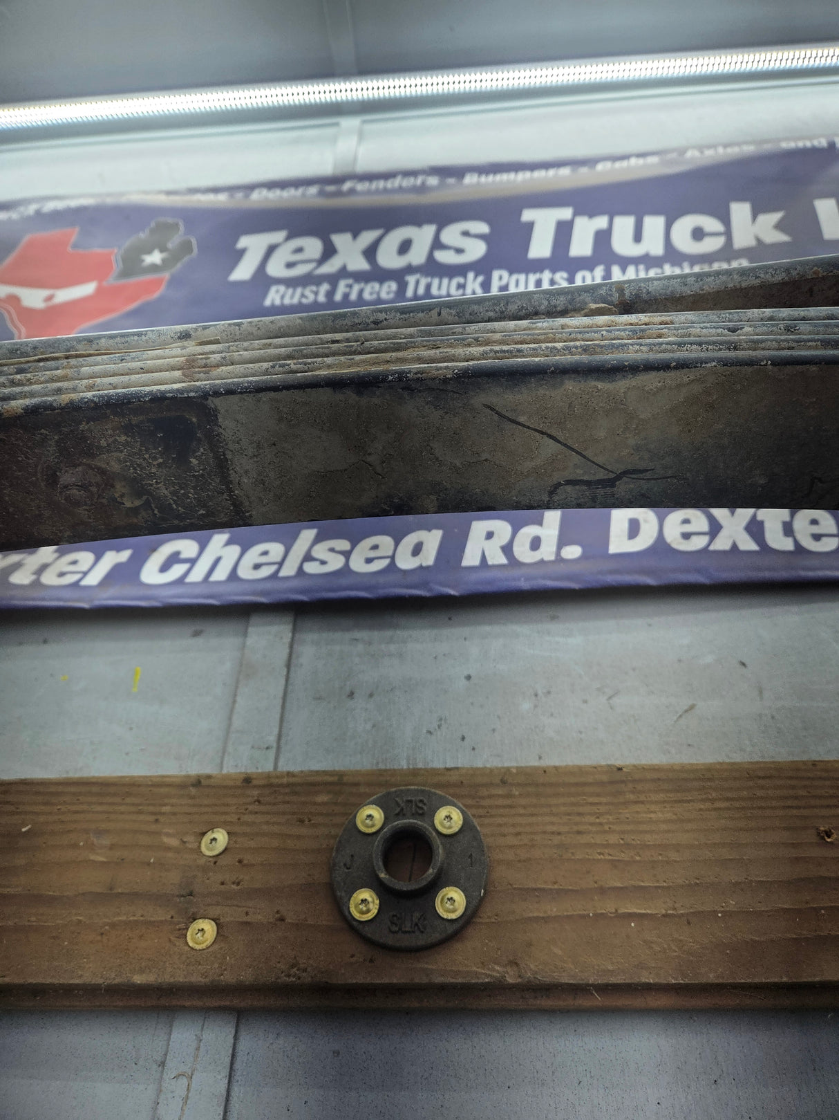 1999-2007 Ford F250 F350 Super Duty Rear Leaf Spring - 1