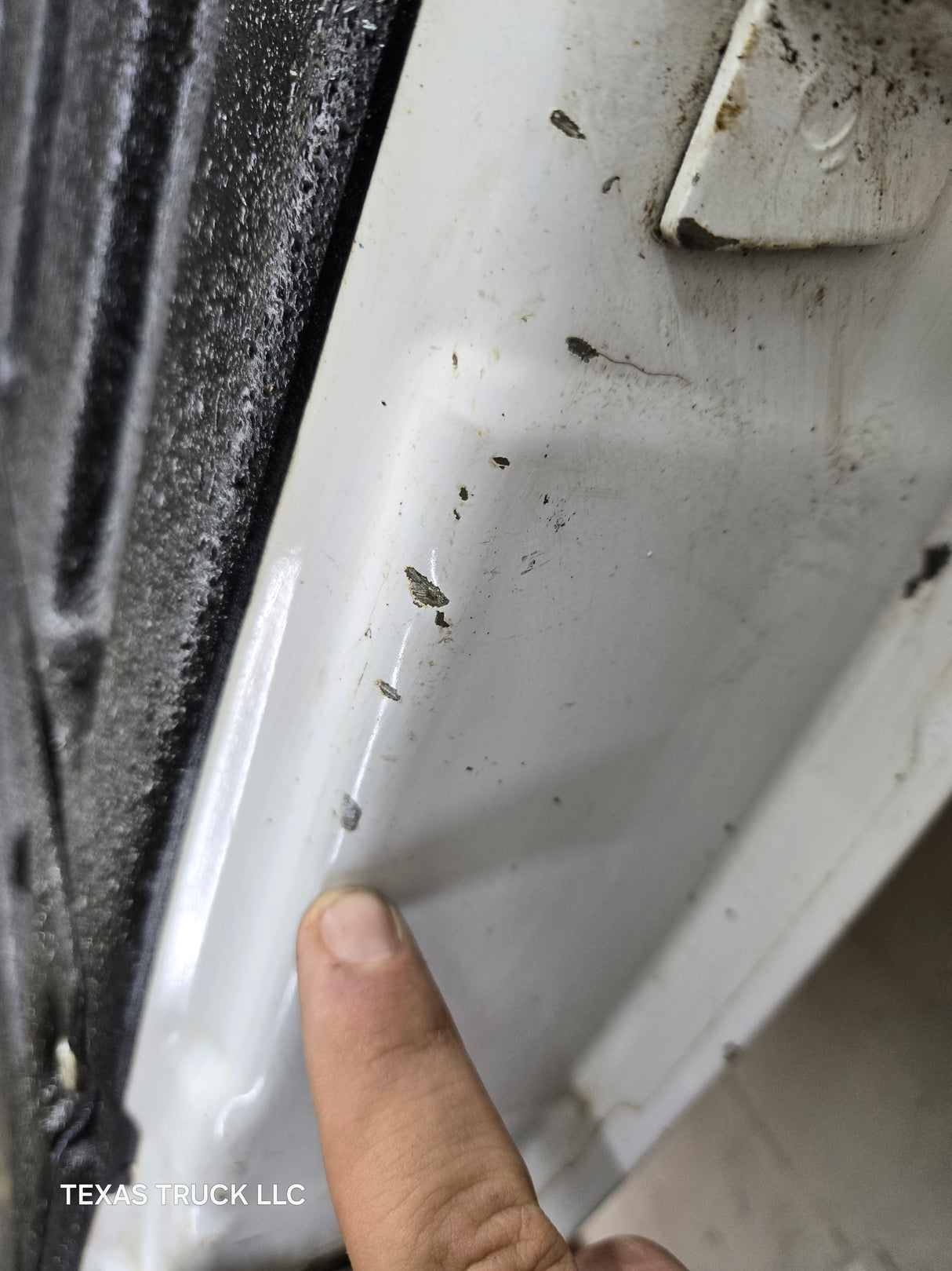 2008-2016 Ford Super Duty Tailgate F250 F350 F450 F550 - White