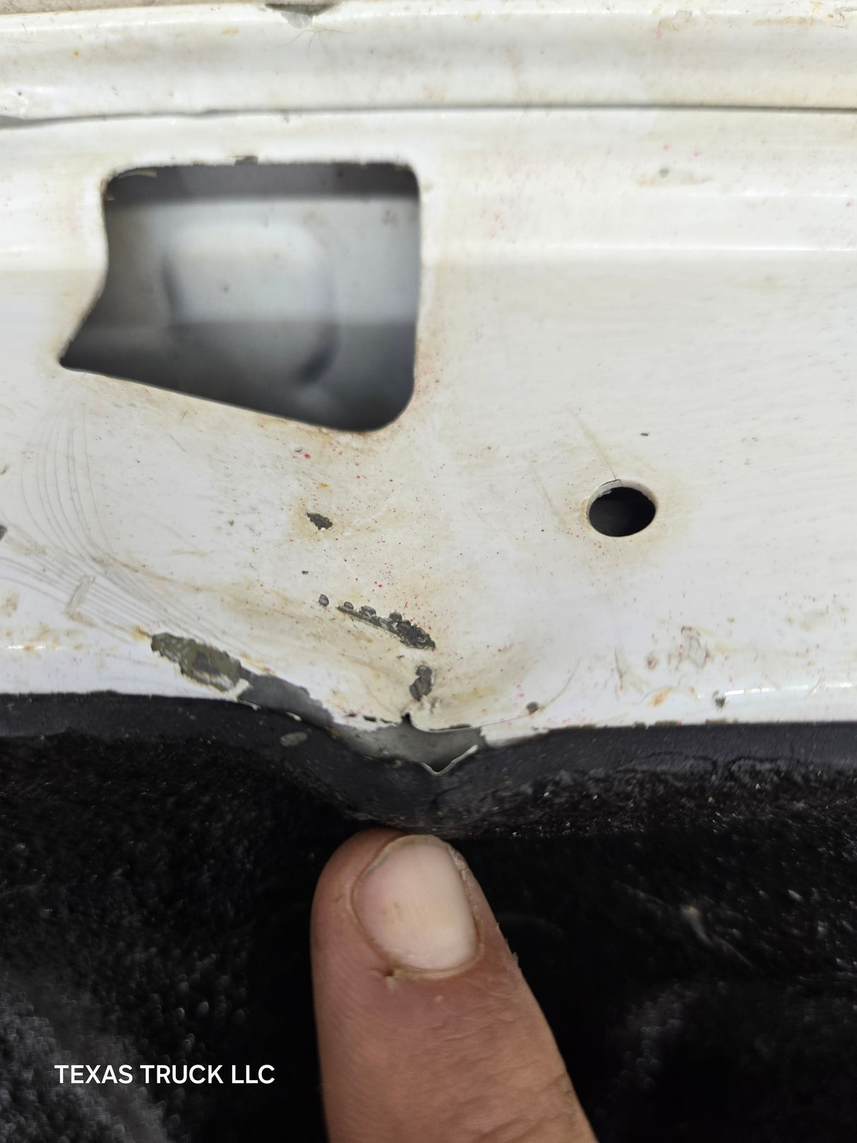 2008-2016 Ford Super Duty Tailgate F250 F350 F450 F550 - White