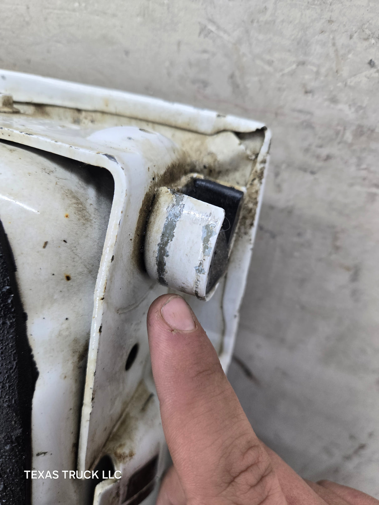 2008-2016 Ford Super Duty Tailgate F250 F350 F450 F550 - White