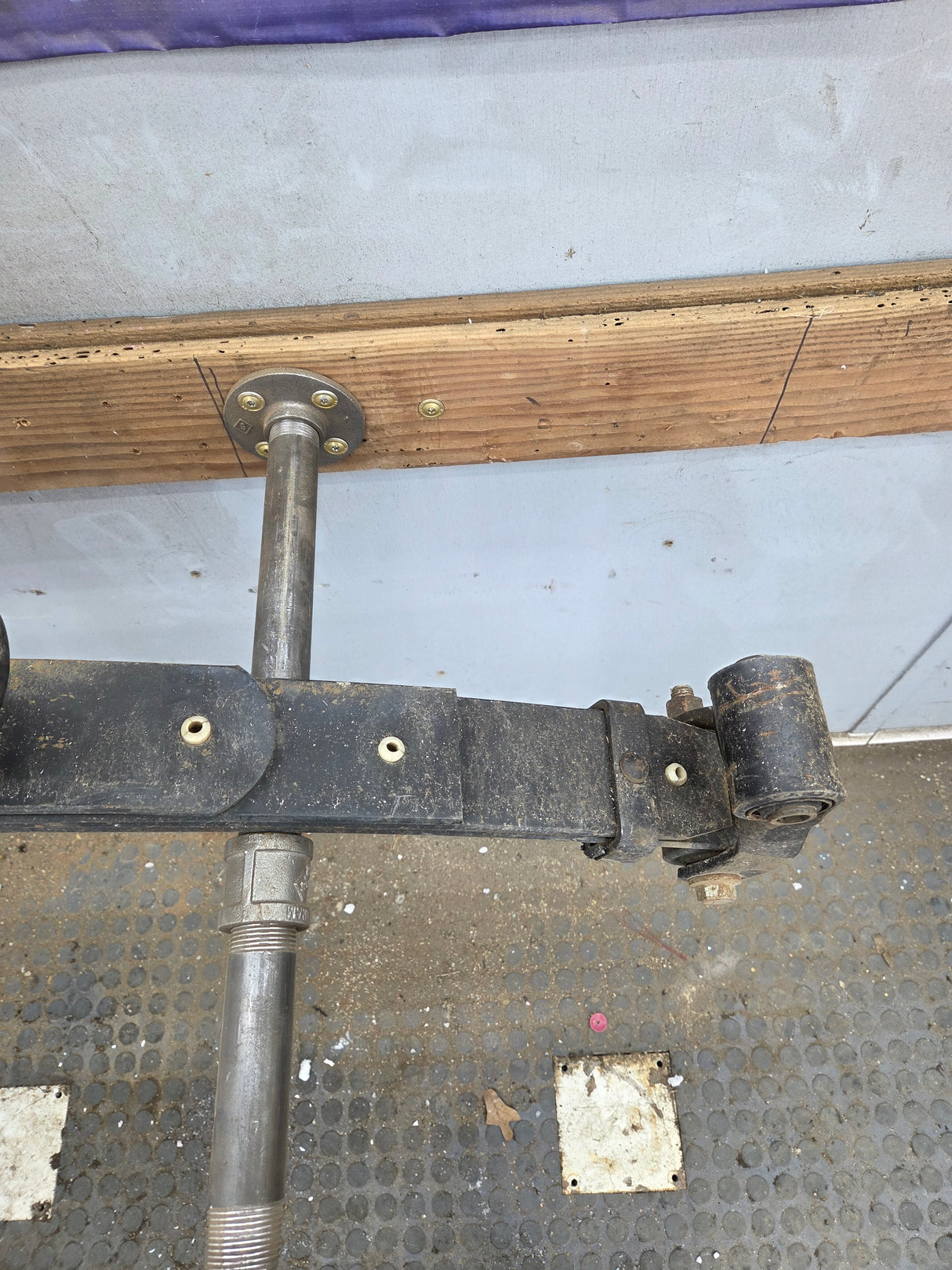 1999-2007 Ford F250 F350 Super Duty Rear Leaf Springs - 1