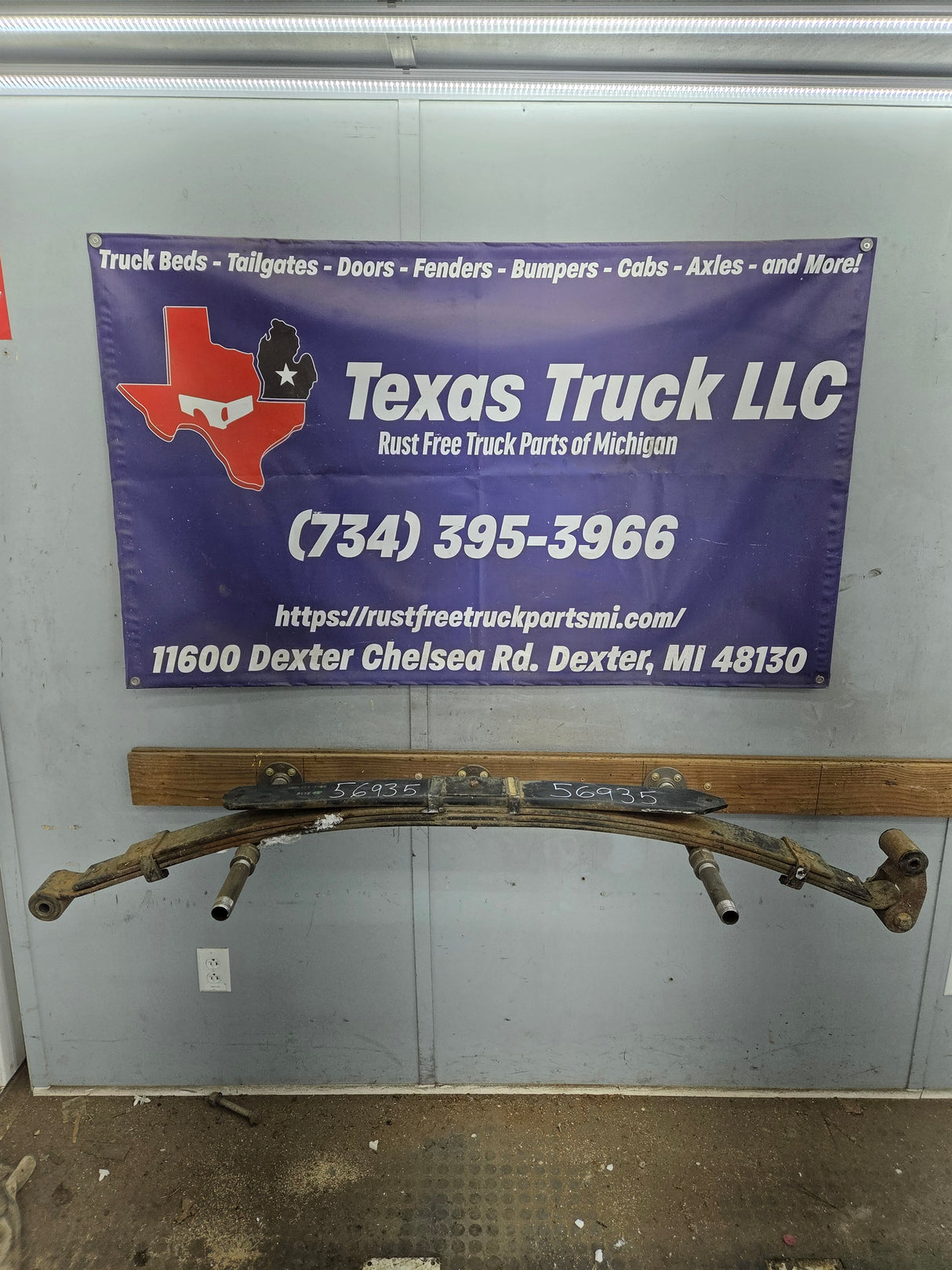 2008-2010 Ford F250 F350 Super Duty Rear Leaf Spring (1)