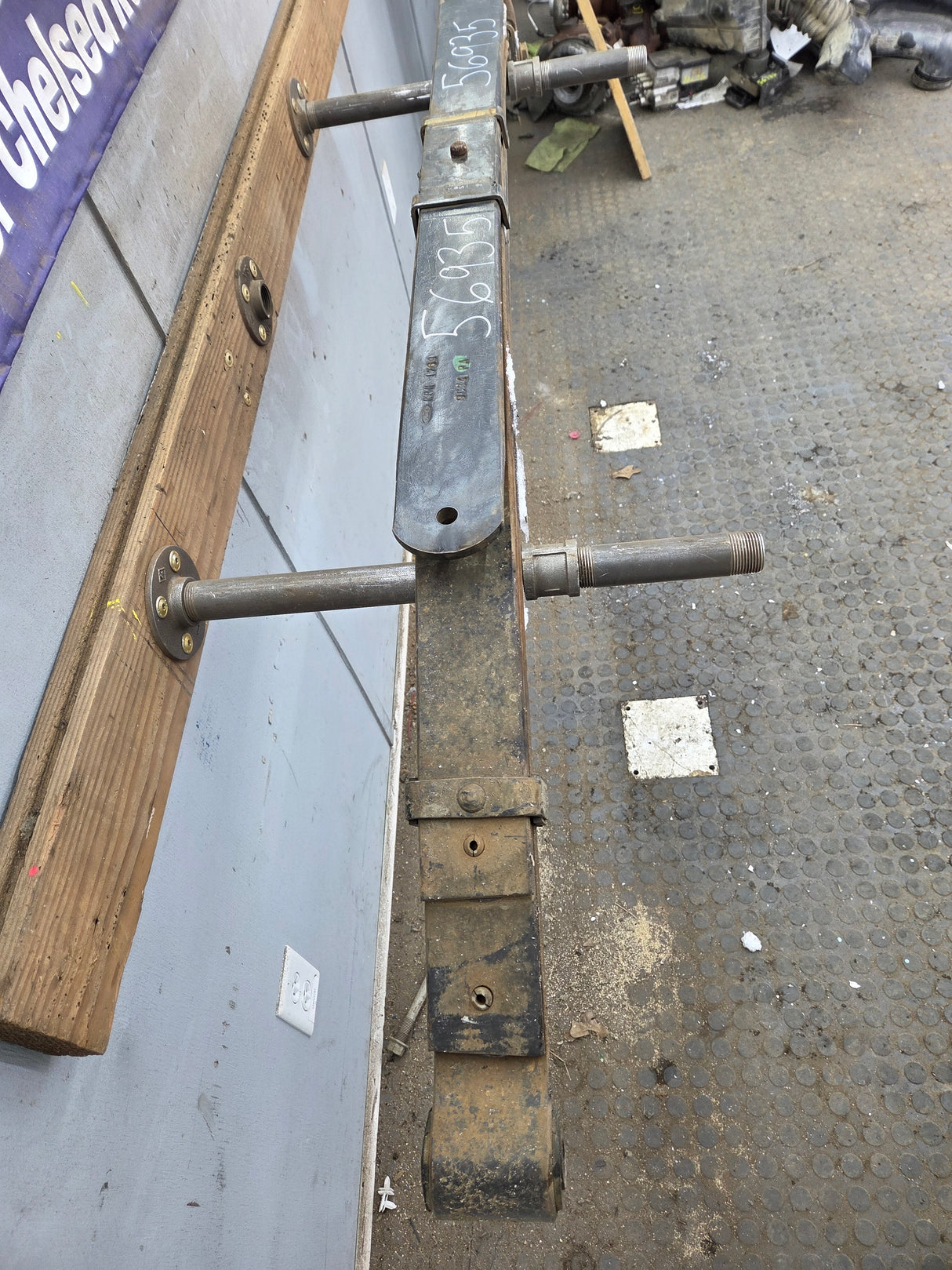 2008-2010 Ford F250 F350 Super Duty Rear Leaf Spring (1)