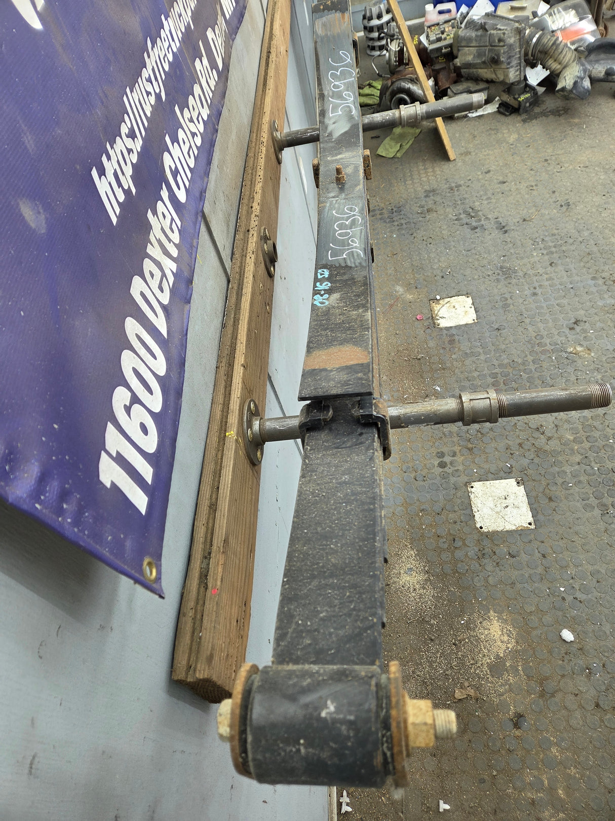 2008-2010 Ford F250 F350 Super Duty Rear Leaf Spring (1)