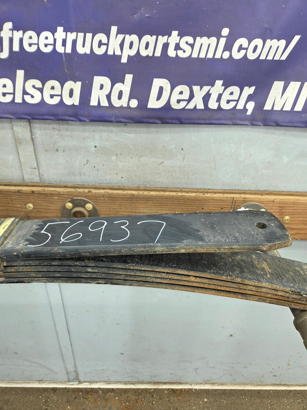 1999-2007 Ford F250 F350 Super Duty Rear Leaf Spring - 1