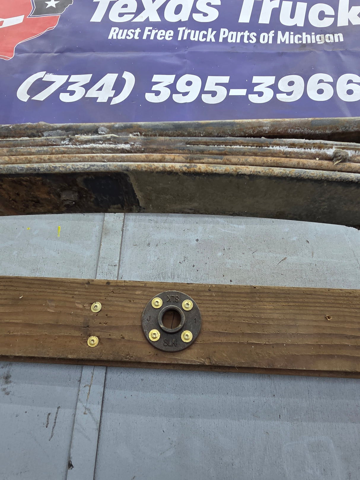 1999-2007 Ford F250 F350 Super Duty Rear Leaf Spring - 1
