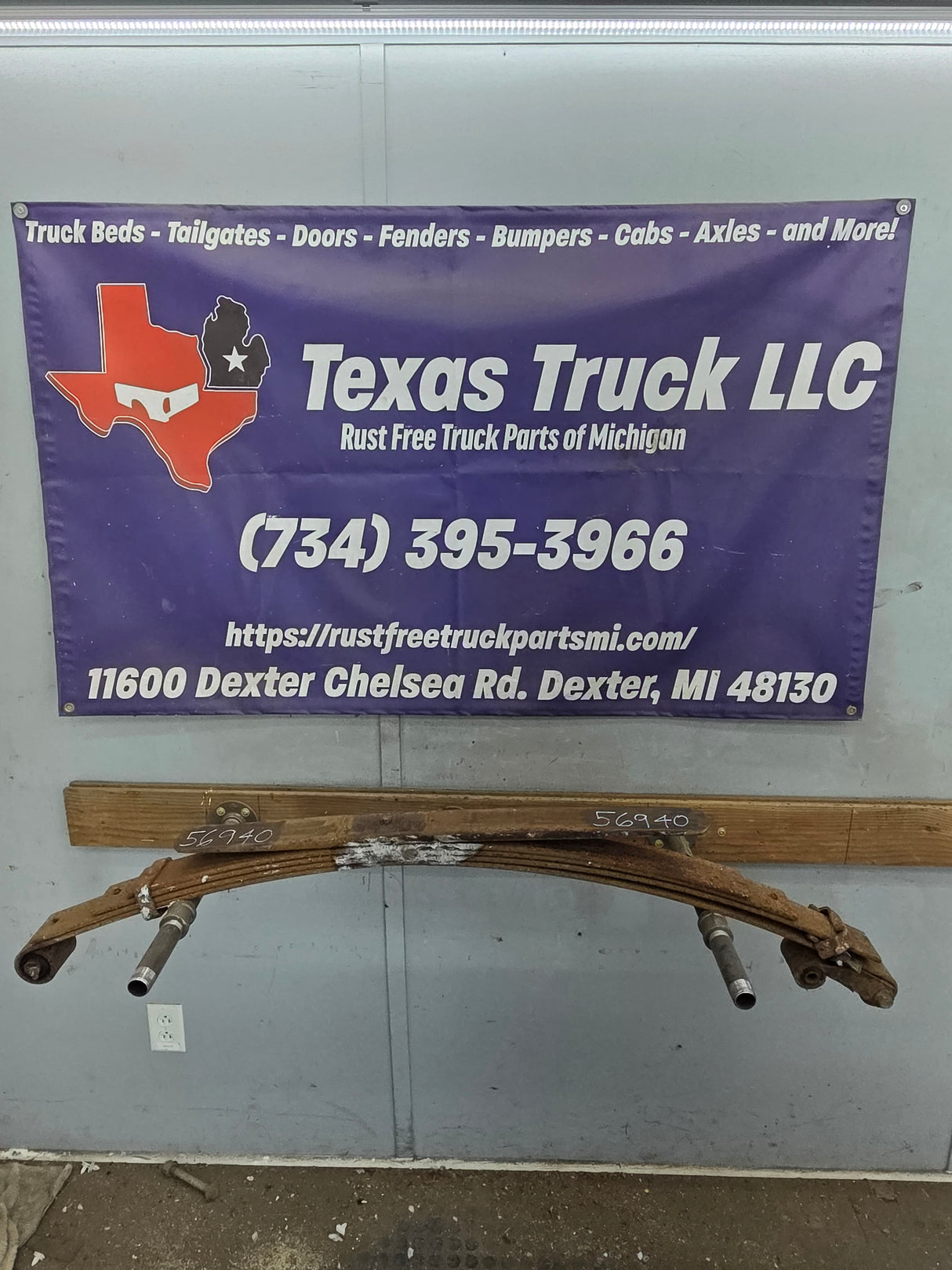 1999-2007 Ford F250 F350 Super Duty Rear Leaf Spring - 1