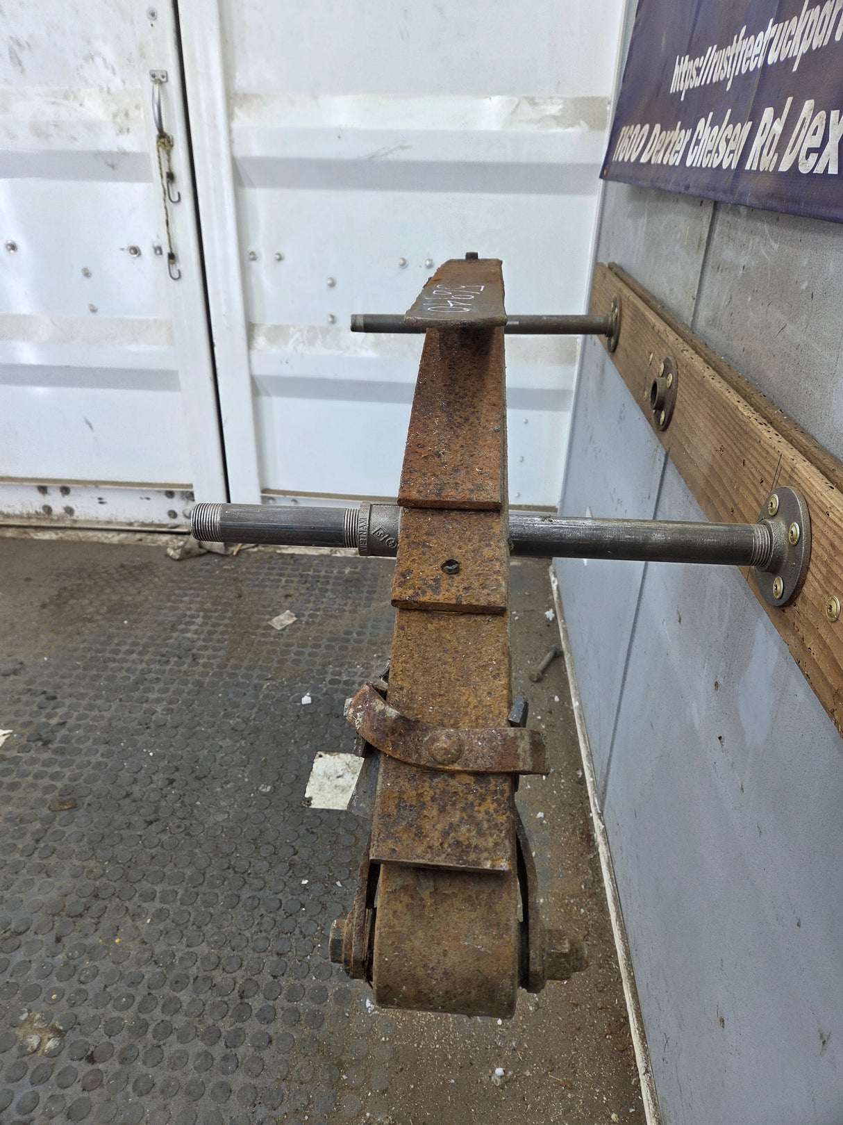 1999-2007 Ford F250 F350 Super Duty Rear Leaf Spring - 1