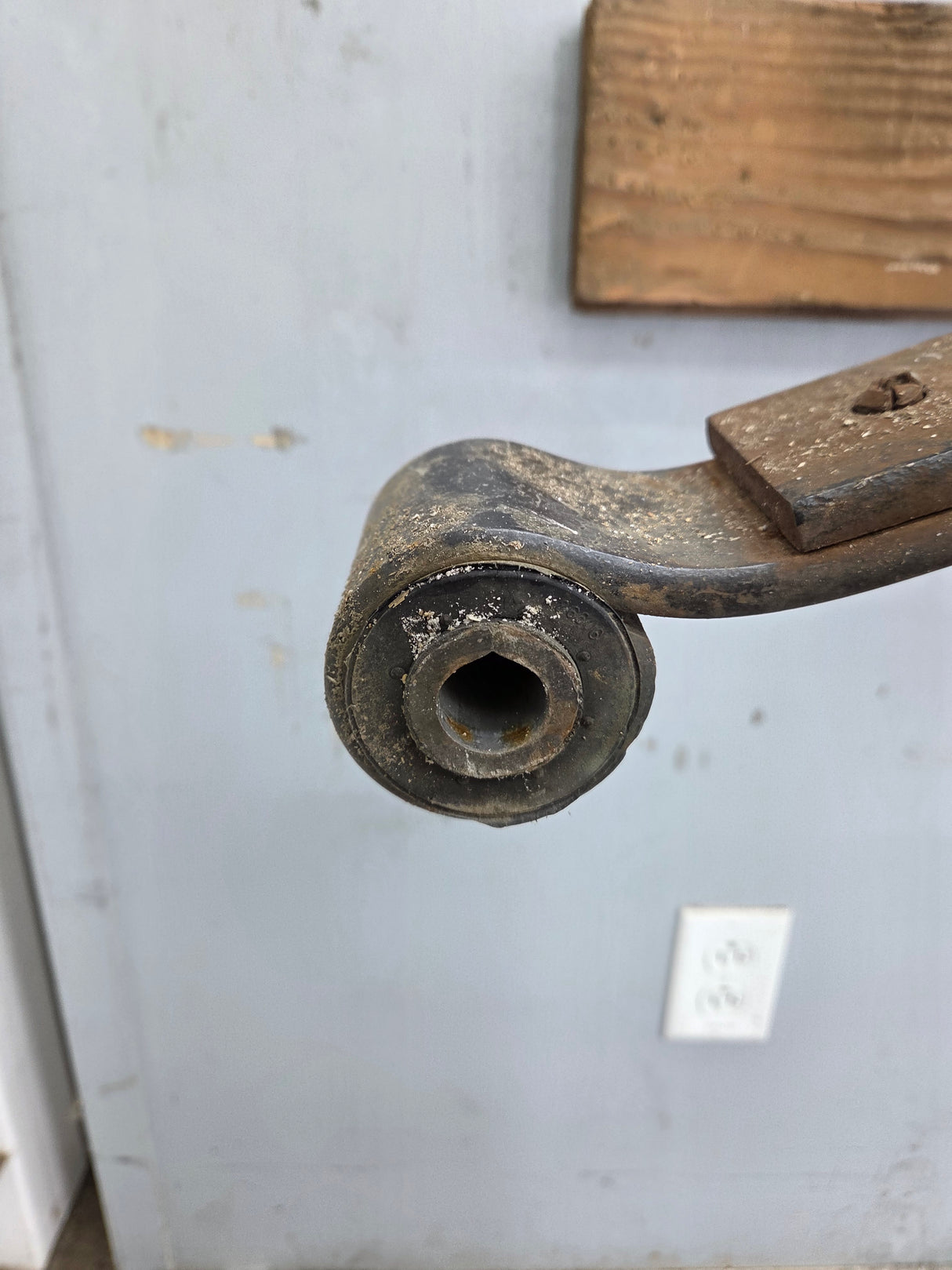 2008-2010 Ford F250 F350 Super Duty Rear Leaf Spring (1)