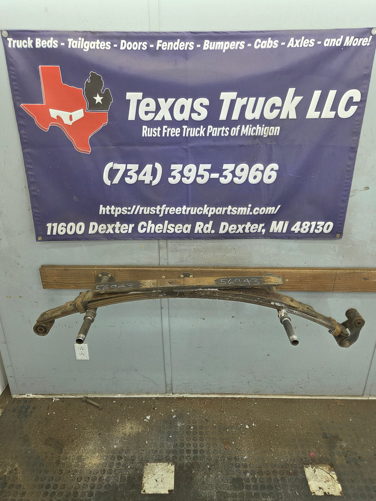 1999-2007 Ford F250 F350 Super Duty Rear Leaf Spring - 1