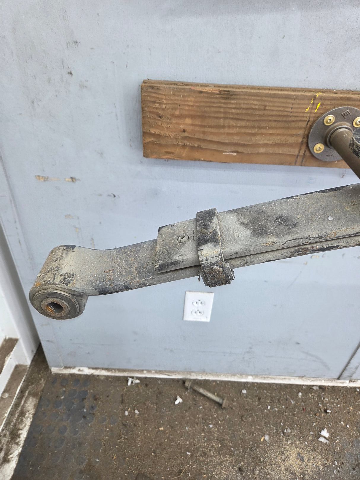 2011-2016 Ford F250 F350 Super Duty Rear Leaf Spring BC345560FE
