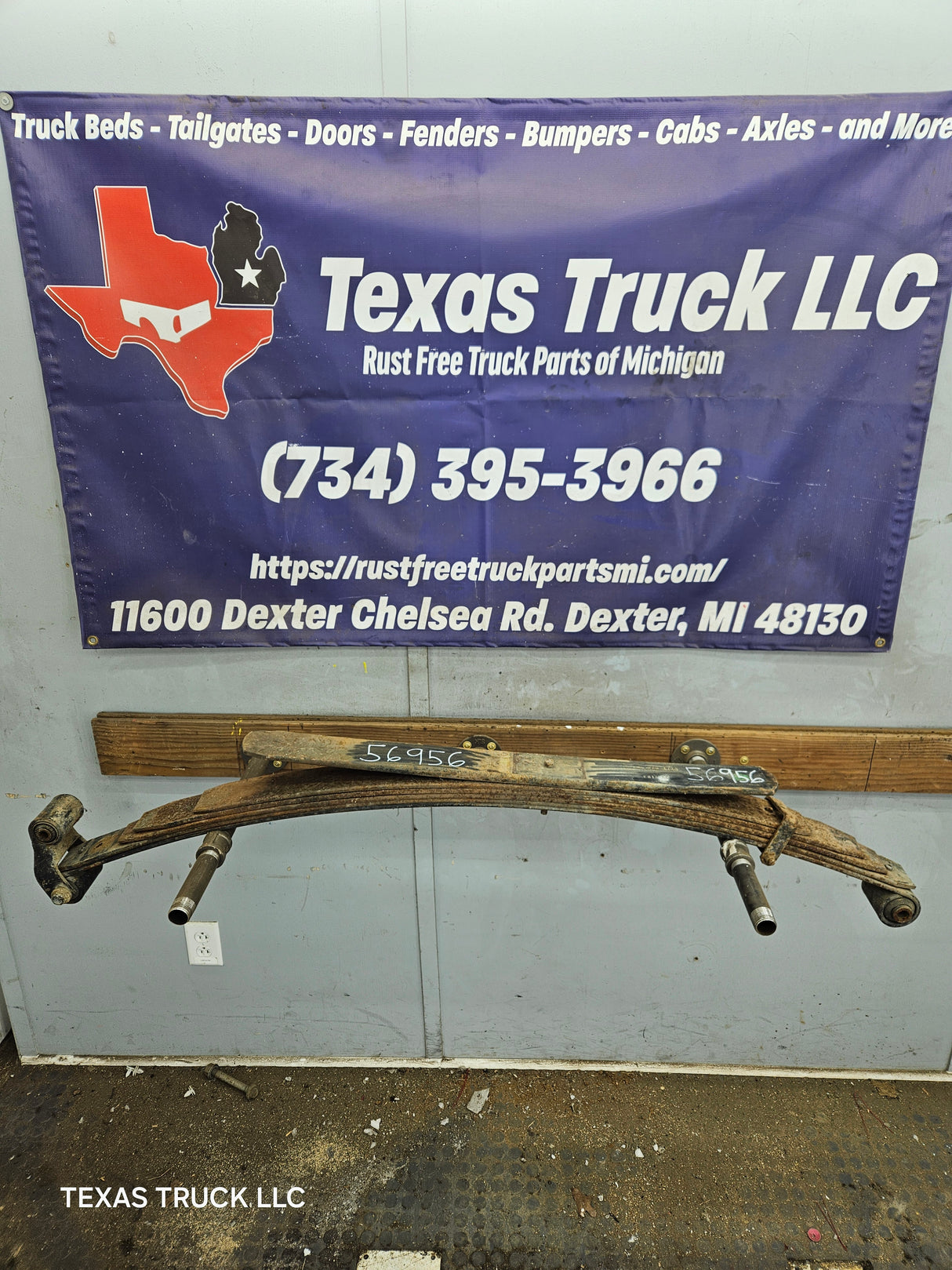 1999-2007 Ford F250 F350 Super Duty Rear Leaf Spring - 1