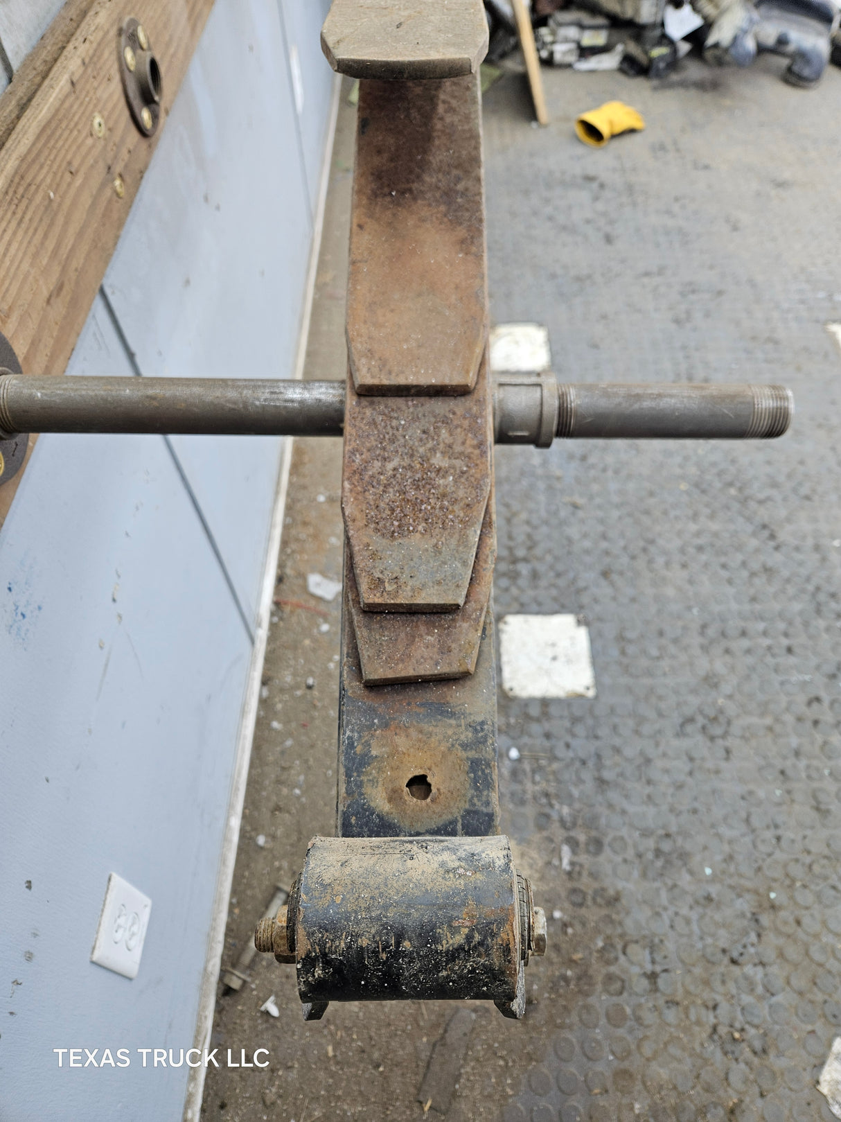 1999-2007 Ford F250 F350 Super Duty Rear Leaf Spring - 1