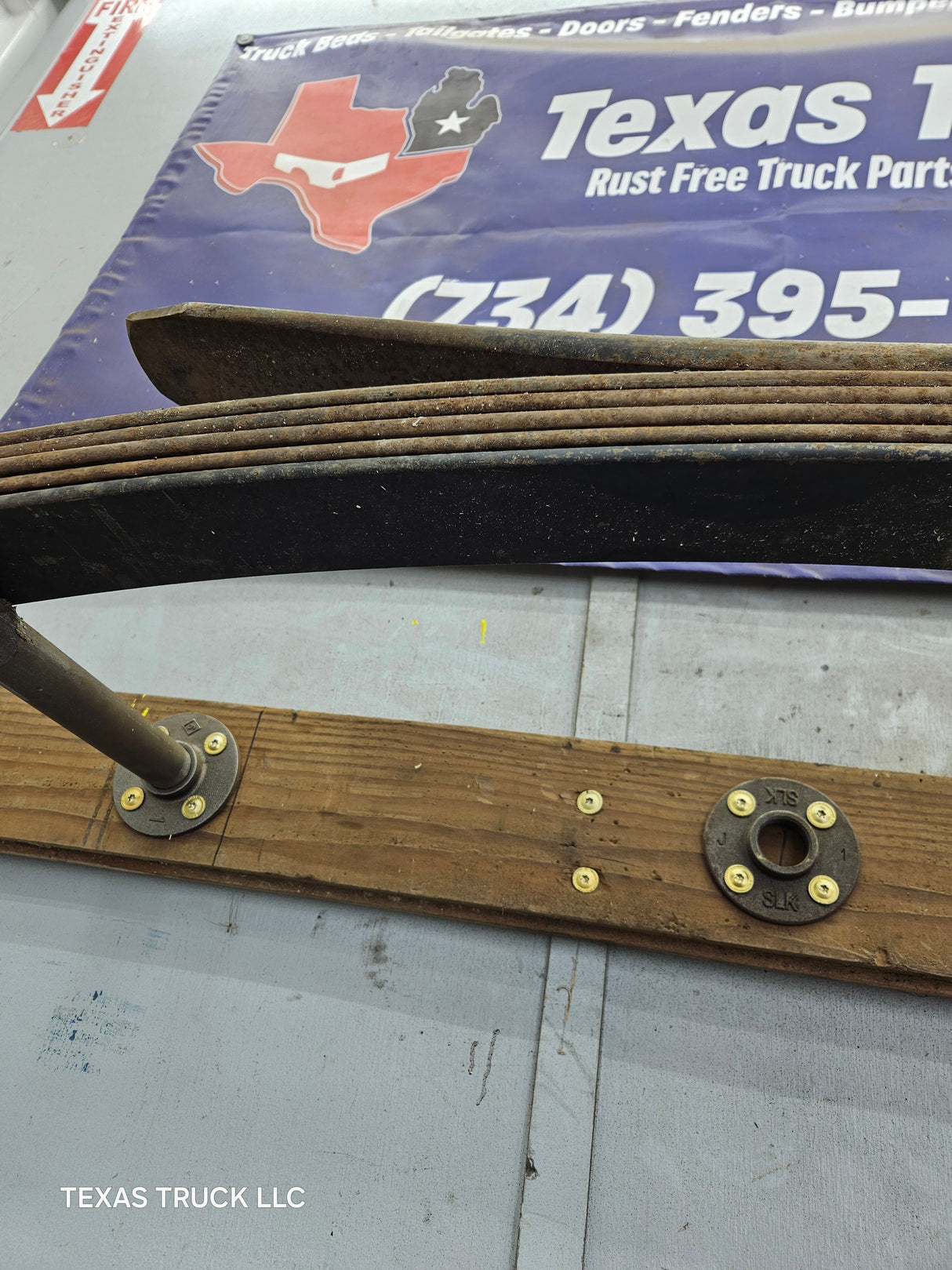 1999-2007 Ford F250 F350 Super Duty Rear Leaf Spring - 1