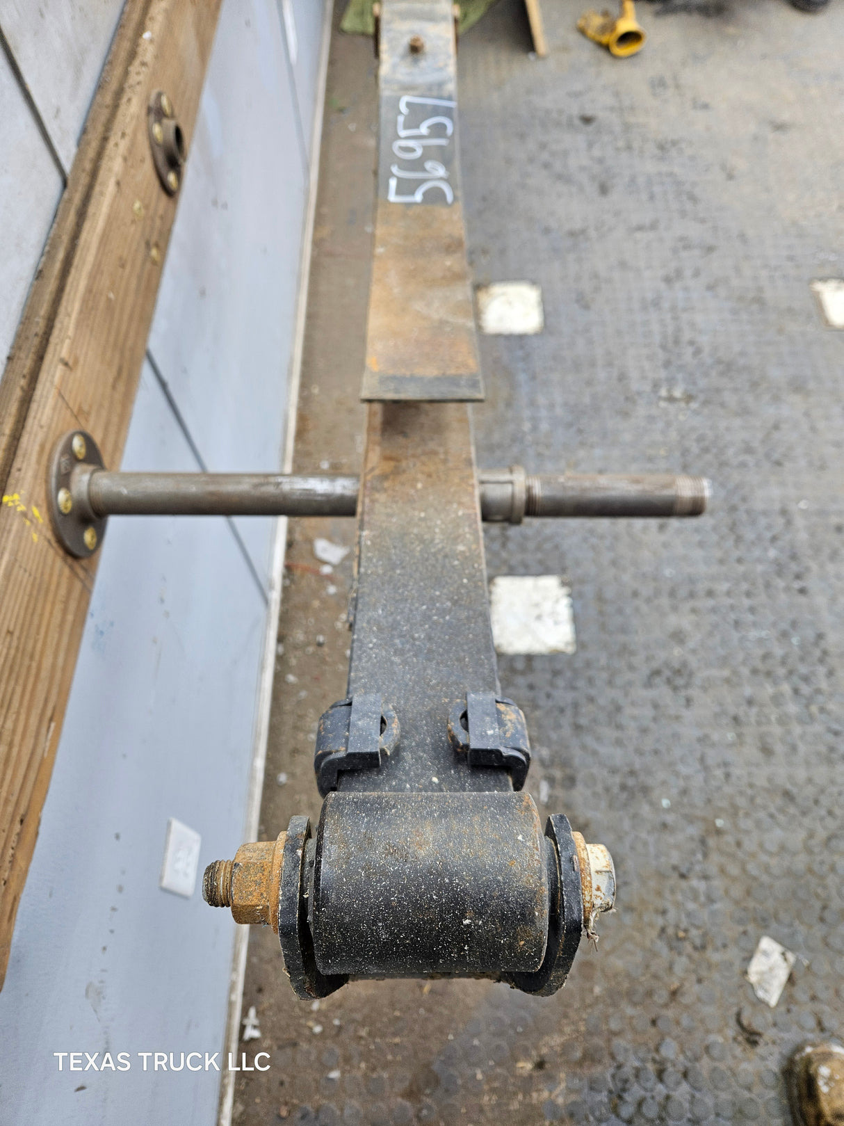 1999-2007 Ford F250 F350 Super Duty Rear Leaf Springs (1)