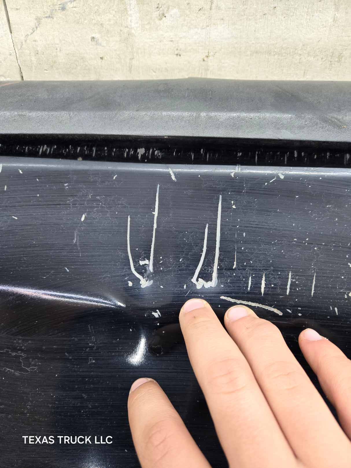 1997-2003 F150 / 1999-2007 Ford F250 F350 F450 F550 Super Duty Tailgate