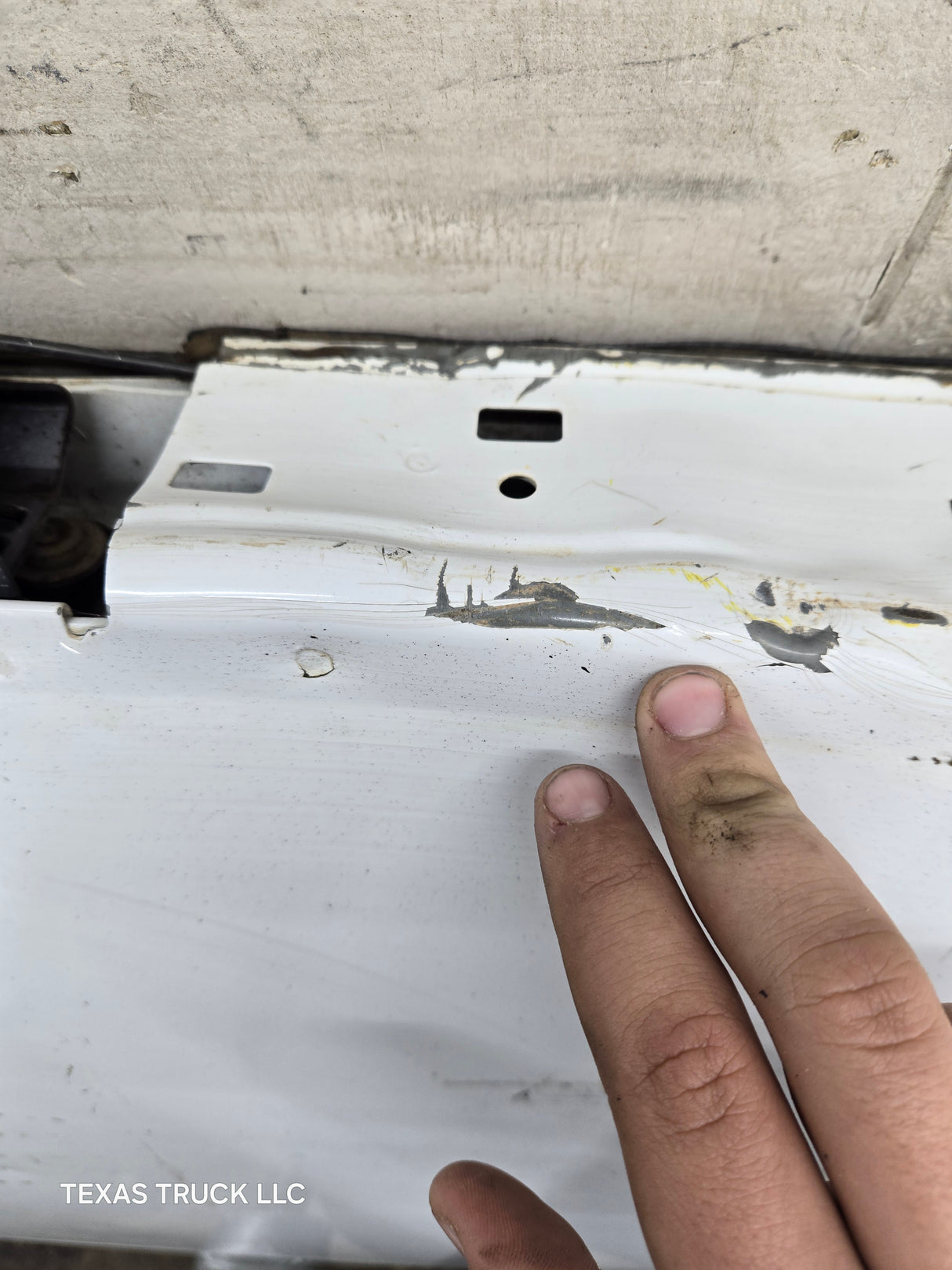 2008-2016 Ford Super Duty Tailgate With Step F250 F350 F450 F550 - Oxford White