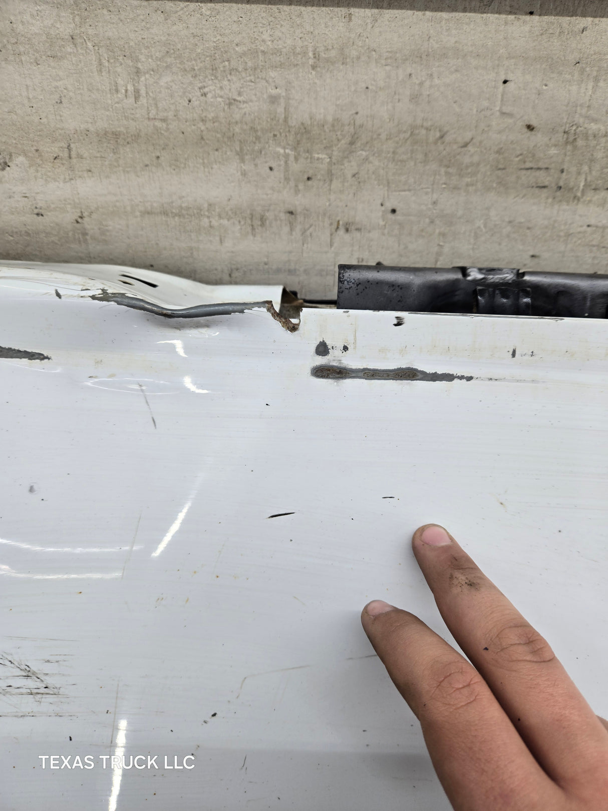 2008-2016 Ford Super Duty Tailgate With Step F250 F350 F450 F550 - Oxford White