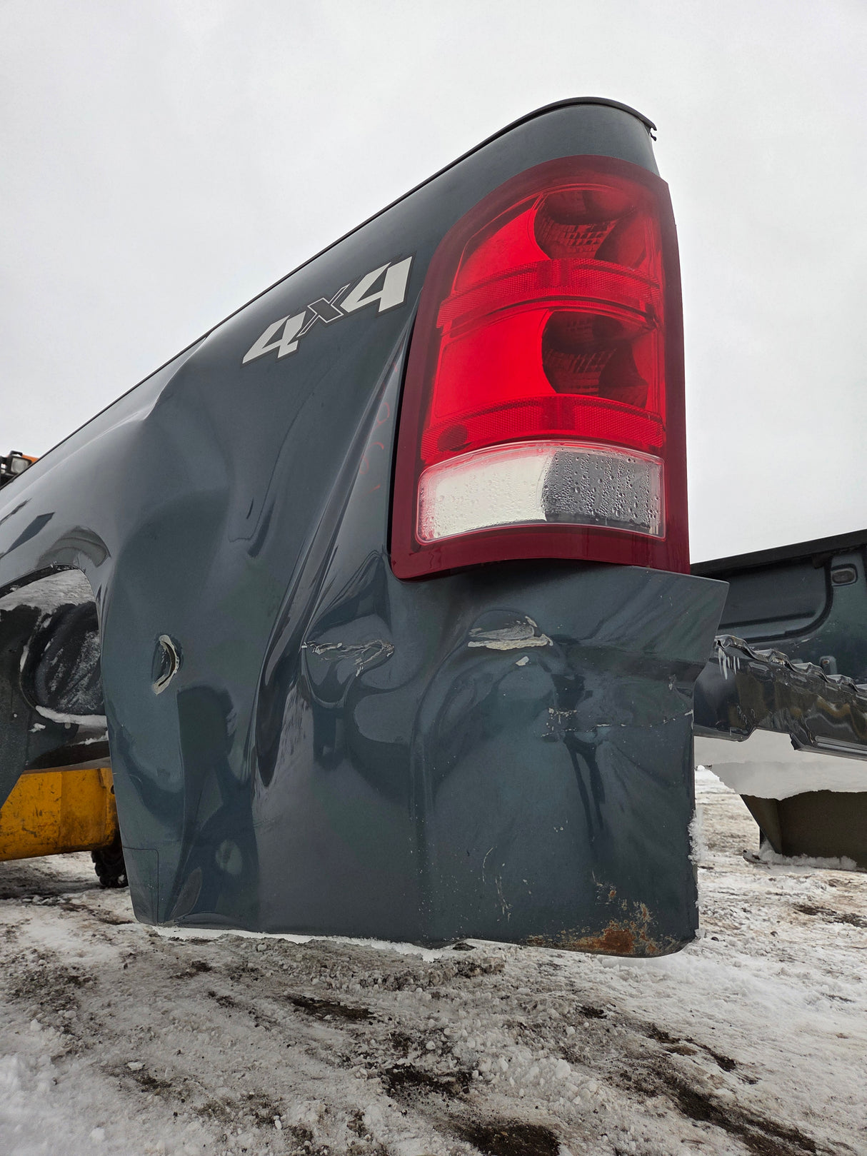 2007-2013 GMC Sierra 1500 2500 3500 HD 8' Long Truck Bed