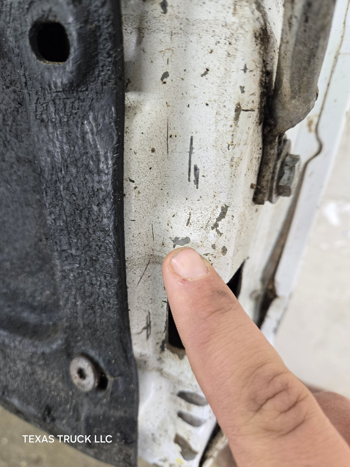 2008-2016 Ford Super Duty Tailgate With Step F250 F350 F450 F550 - Oxford White