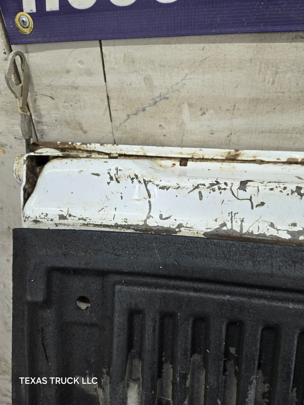 2008-2016 Ford Super Duty Tailgate With Step F250 F350 F450 F550 - Oxford White