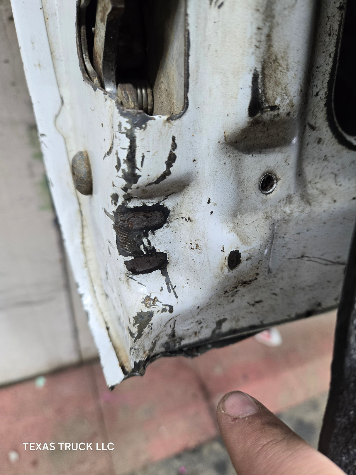 2008-2016 Ford Super Duty Tailgate With Step F250 F350 F450 F550 - Oxford White