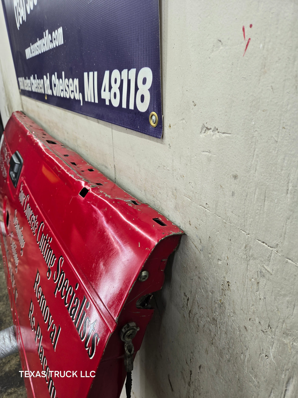 2008-2016 Ford Super Duty Tailgate F250 F350 F450 F550 - Red