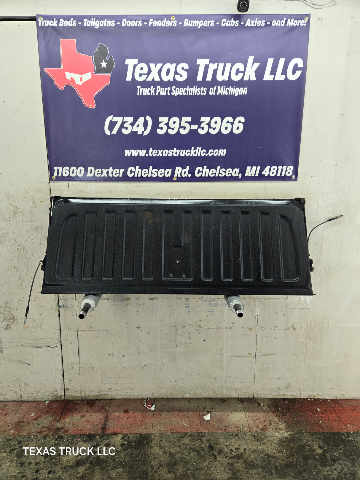 2007-2013 Chevrolet Silverado / GMC Sierra 1500 2500 3500 HD Tailgate
