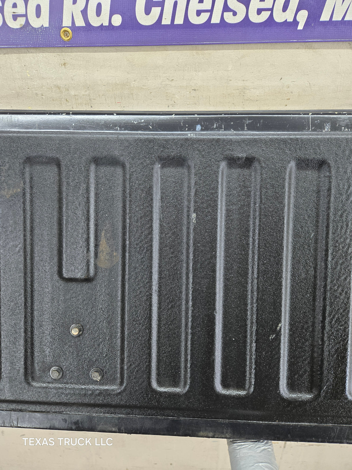 2007-2013 Chevrolet Silverado / GMC Sierra 1500 2500 3500 HD Tailgate