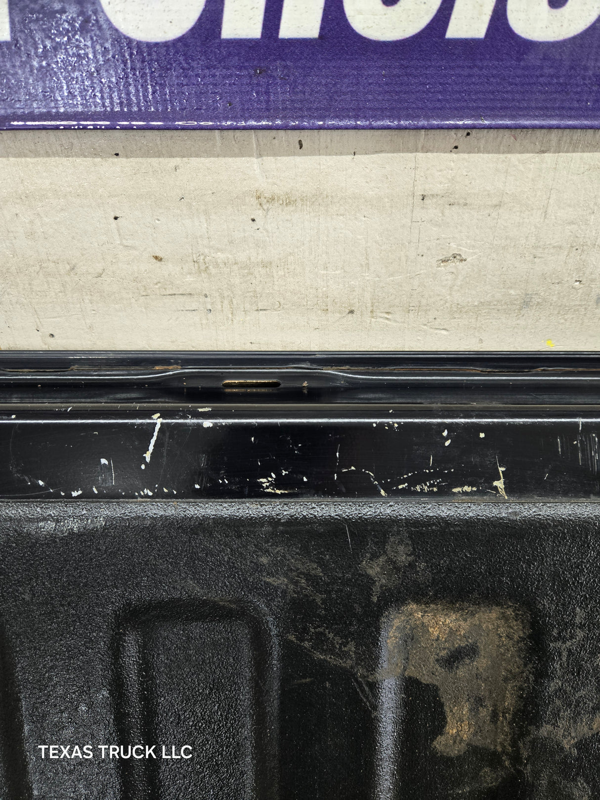 2007-2013 Chevrolet Silverado / GMC Sierra 1500 2500 3500 HD Tailgate