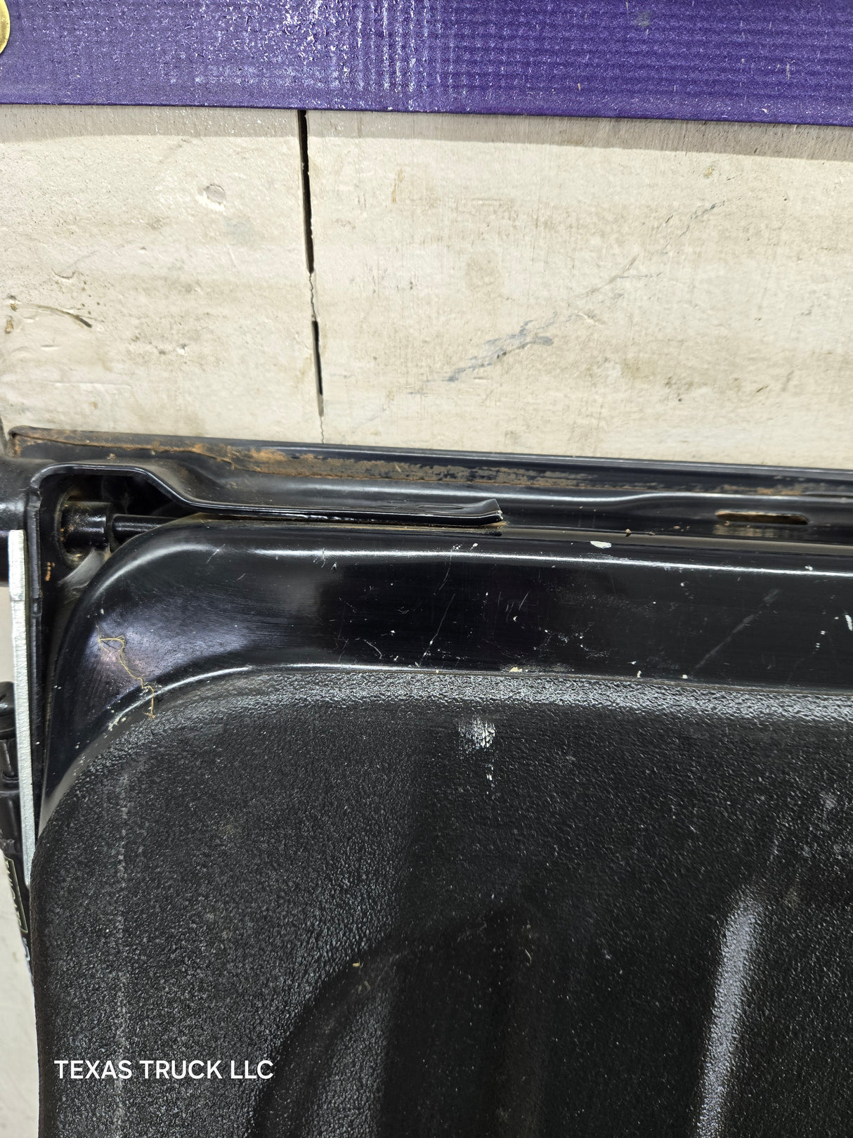 2007-2013 Chevrolet Silverado / GMC Sierra 1500 2500 3500 HD Tailgate