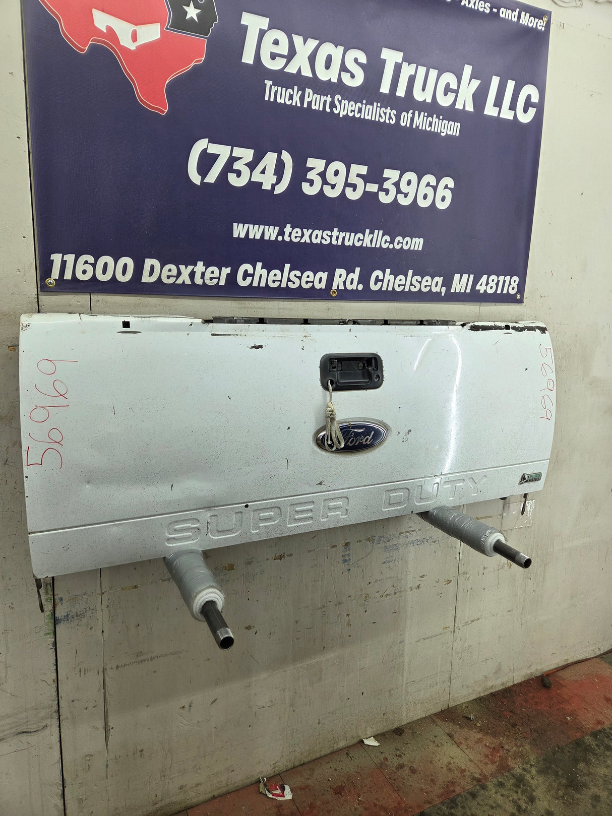 2008-2016 Ford Super Duty Tailgate with step F250 F350 F450 F550