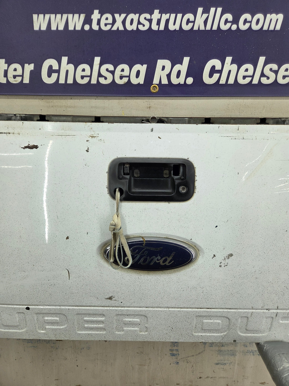 2008-2016 Ford Super Duty Tailgate with step F250 F350 F450 F550