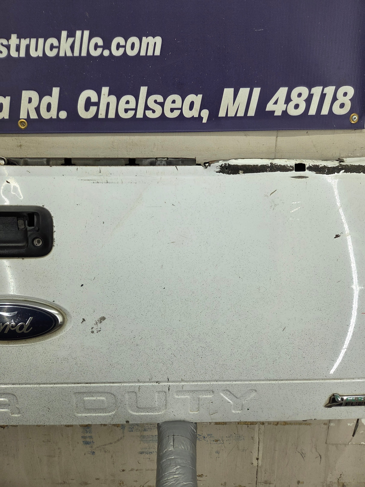 2008-2016 Ford Super Duty Tailgate with step F250 F350 F450 F550