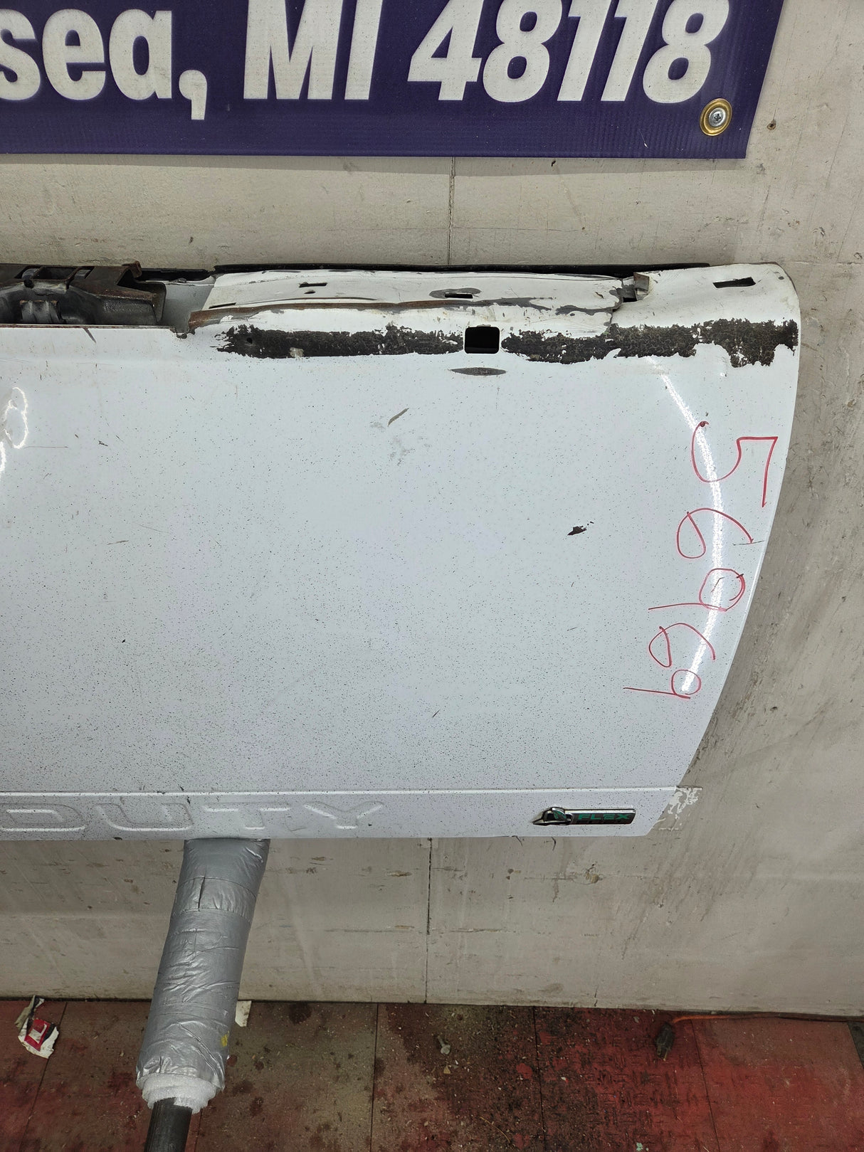 2008-2016 Ford Super Duty Tailgate with step F250 F350 F450 F550