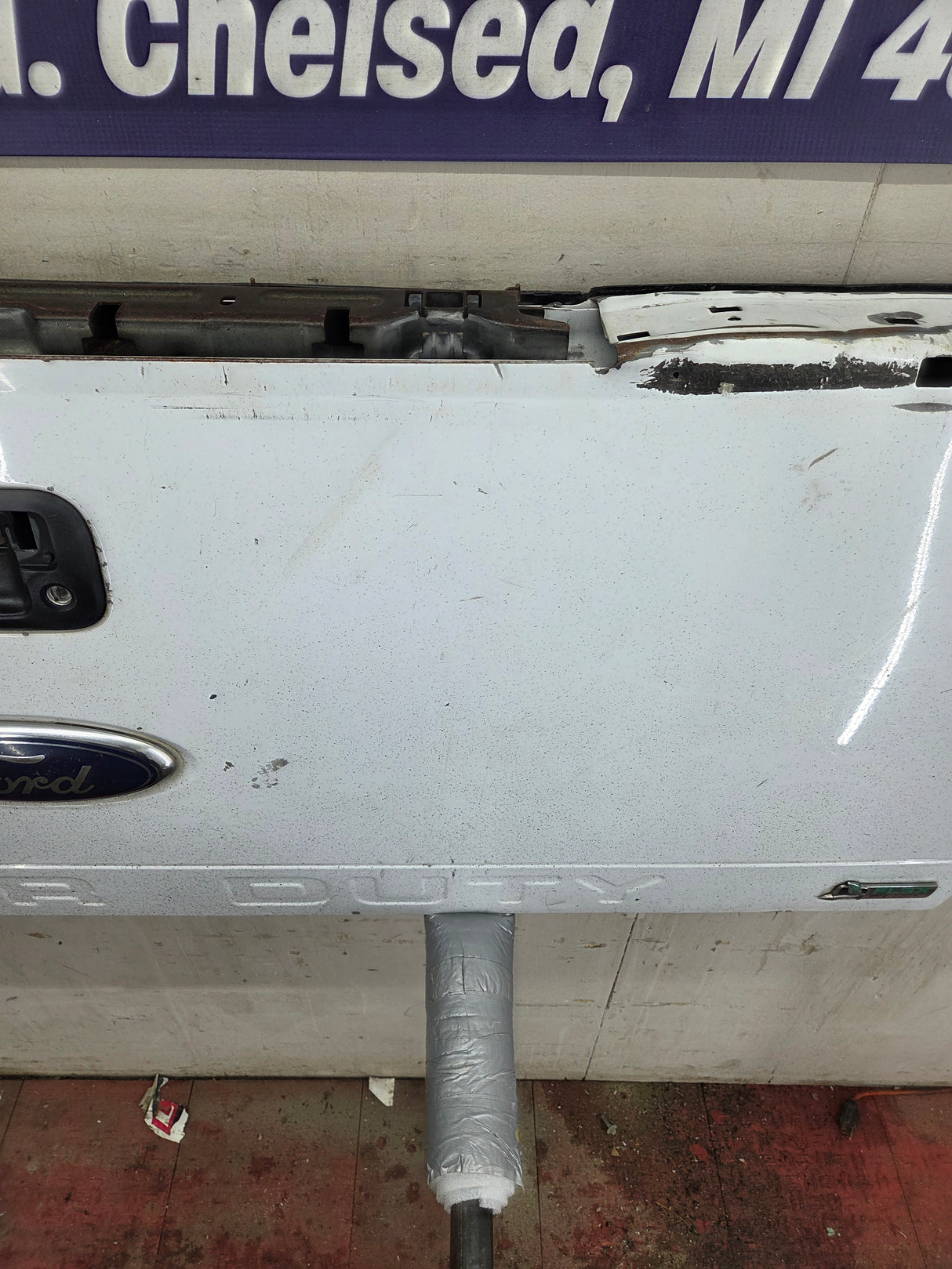 2008-2016 Ford Super Duty Tailgate with step F250 F350 F450 F550