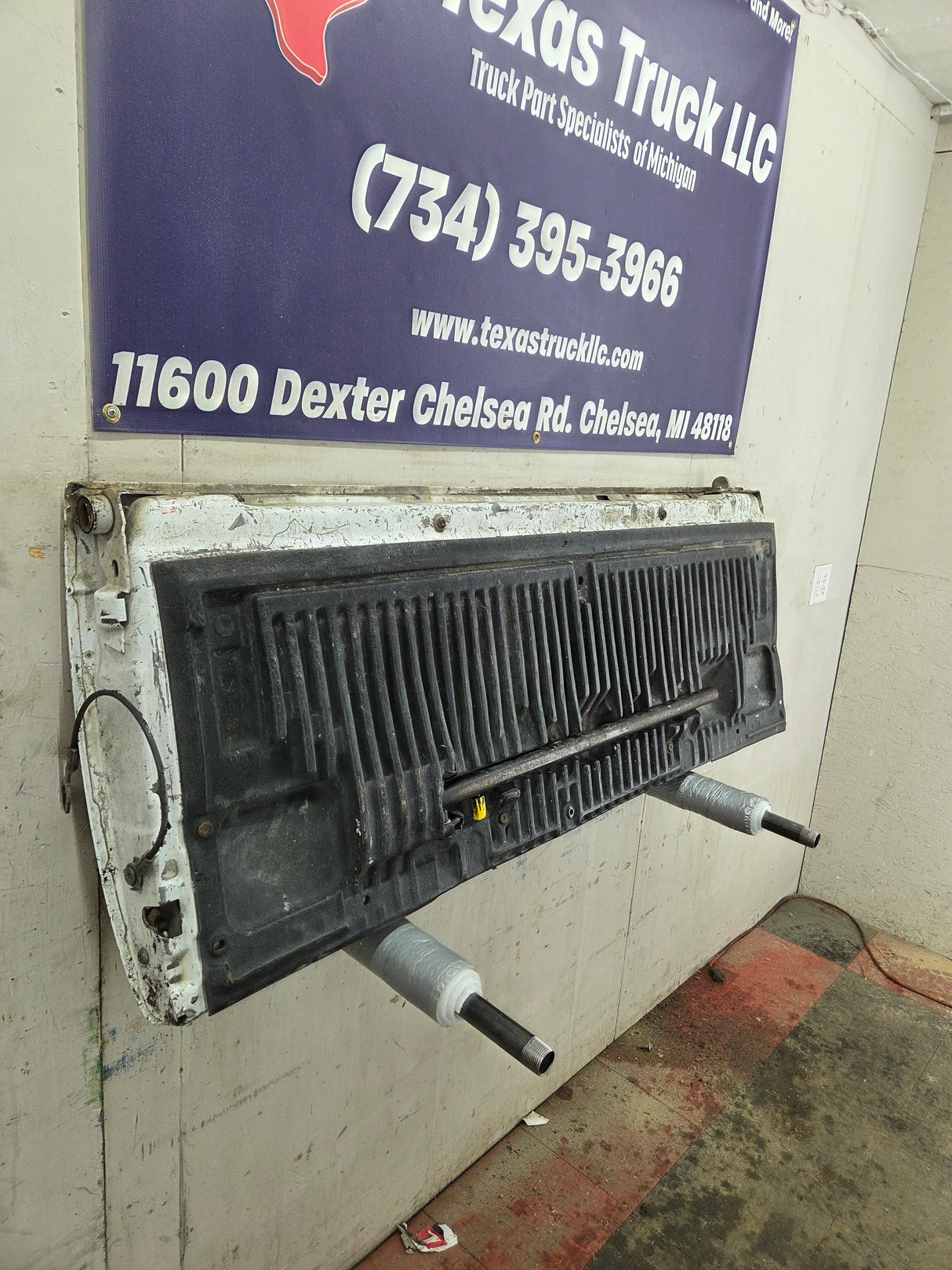 2008-2016 Ford Super Duty Tailgate with step F250 F350 F450 F550