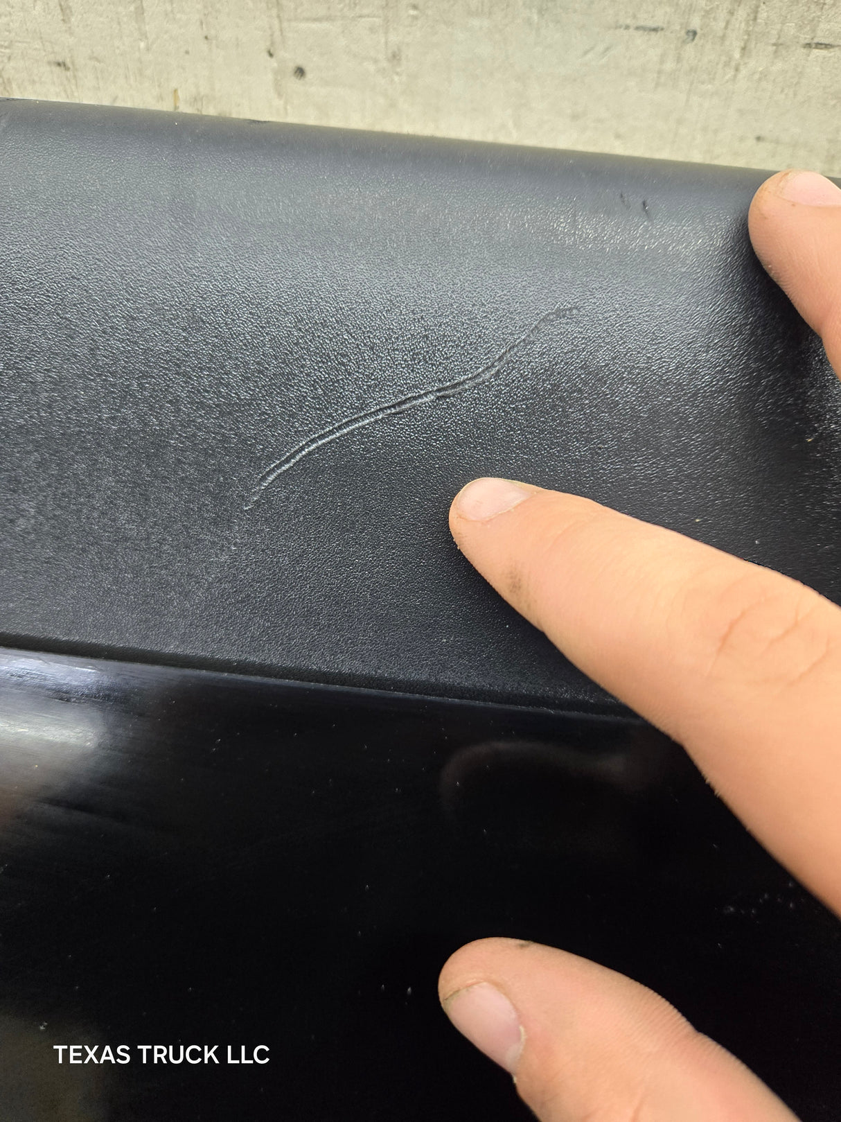 2007-2013 Chevrolet Silverado / GMC Sierra 1500 2500 3500 HD Tailgate