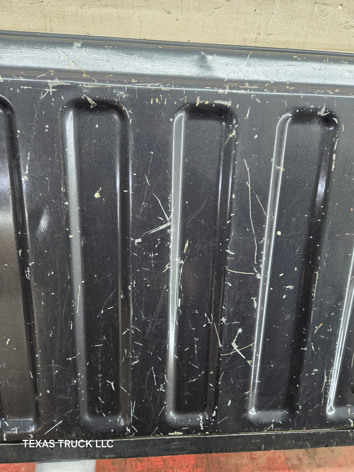 1999-2007 Chevrolet Silverado / GMC Sierra 1500 2500 3500 Tailgate - Dark Grey