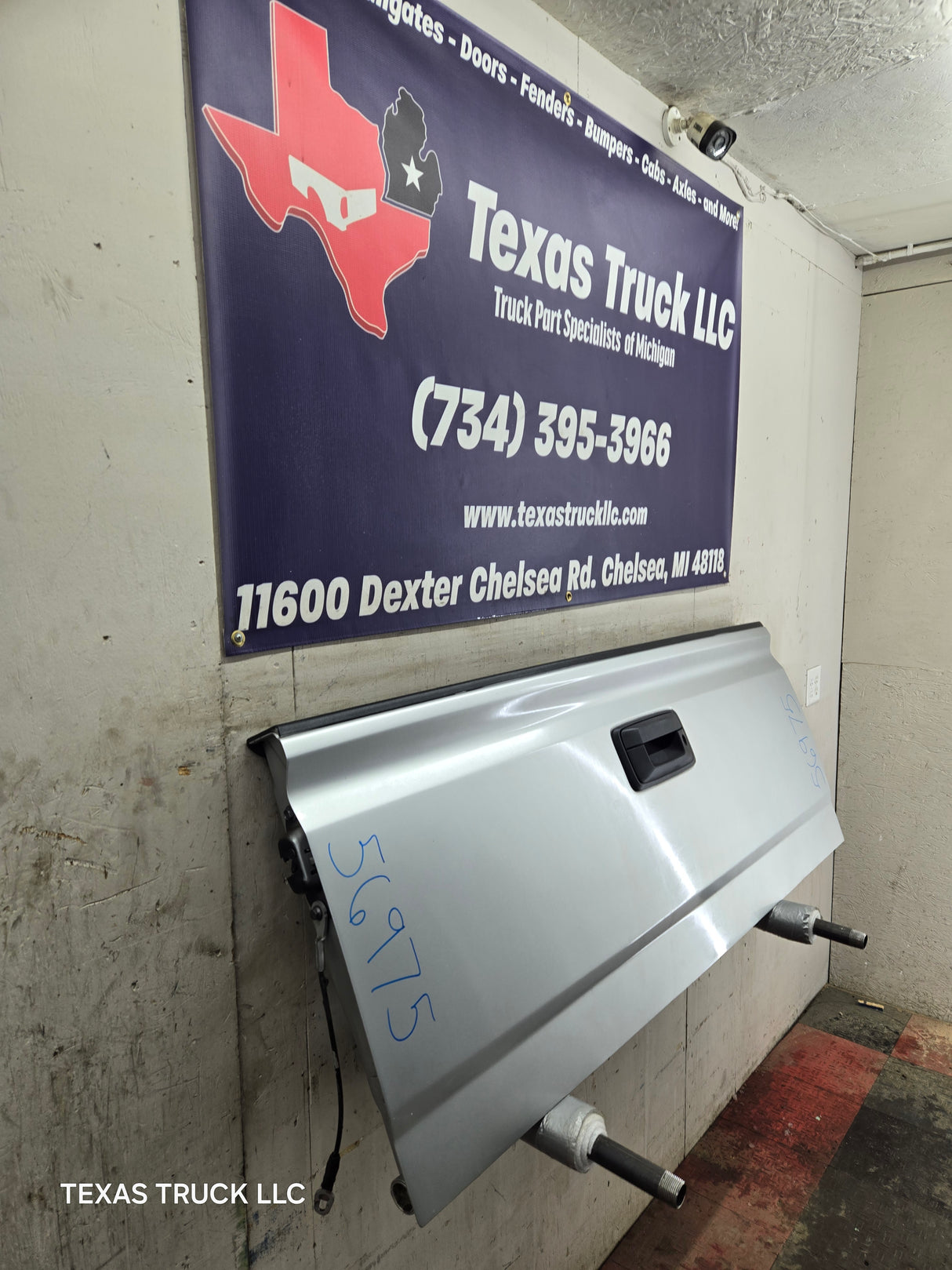 2014-2019 Chevrolet Silverado / GMC Sierra 1500 2500 3500 HD Tailgate