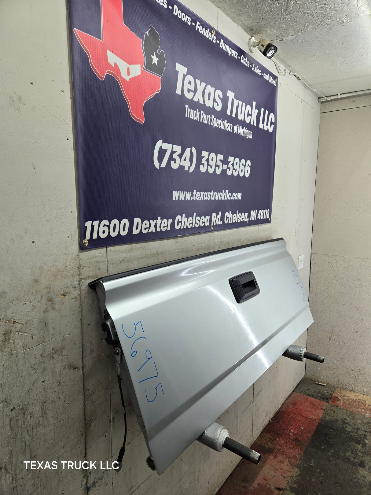 2014-2019 Chevrolet Silverado / GMC Sierra 1500 2500 3500 HD Tailgate