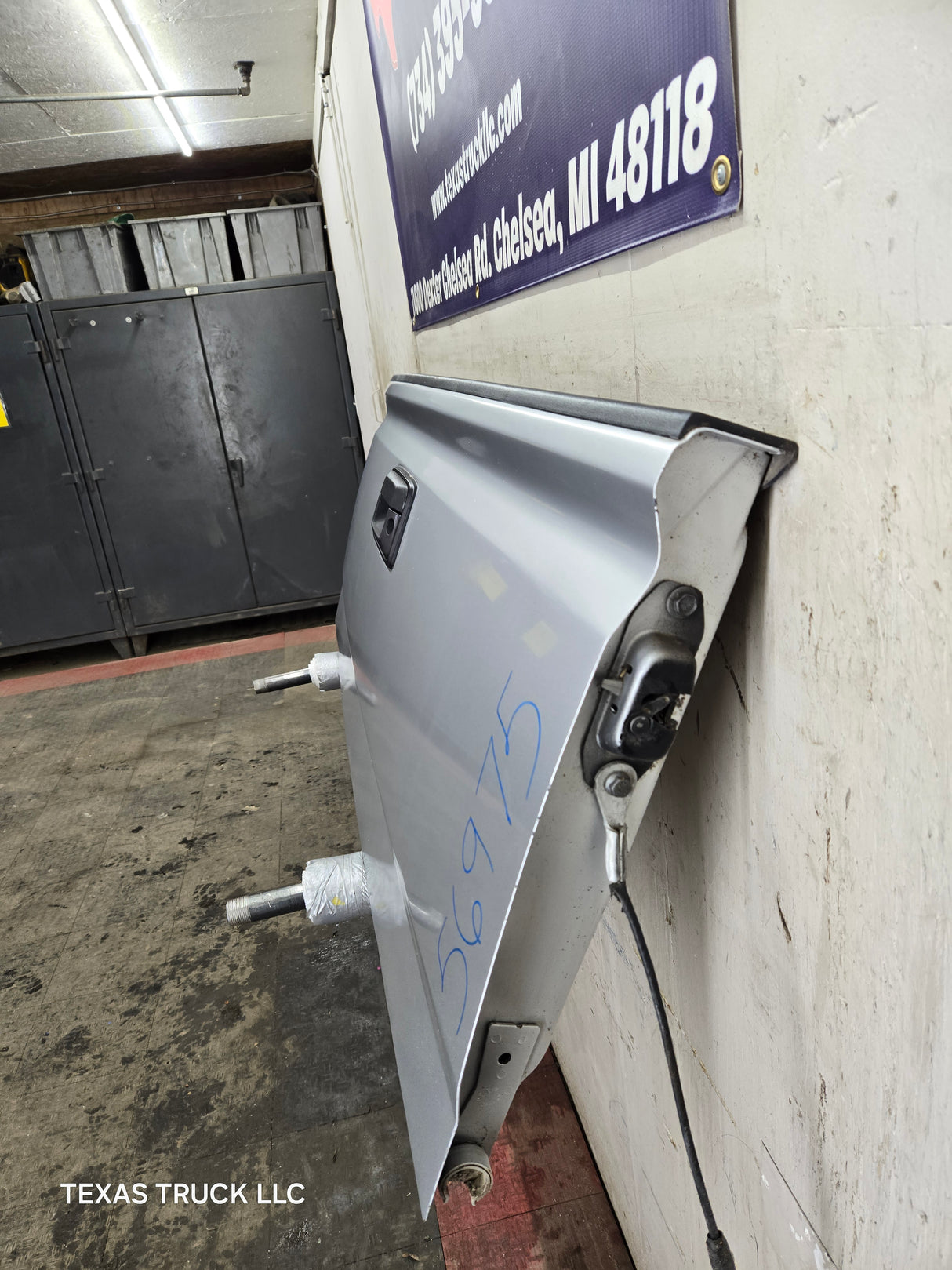 2014-2019 Chevrolet Silverado / GMC Sierra 1500 2500 3500 HD Tailgate