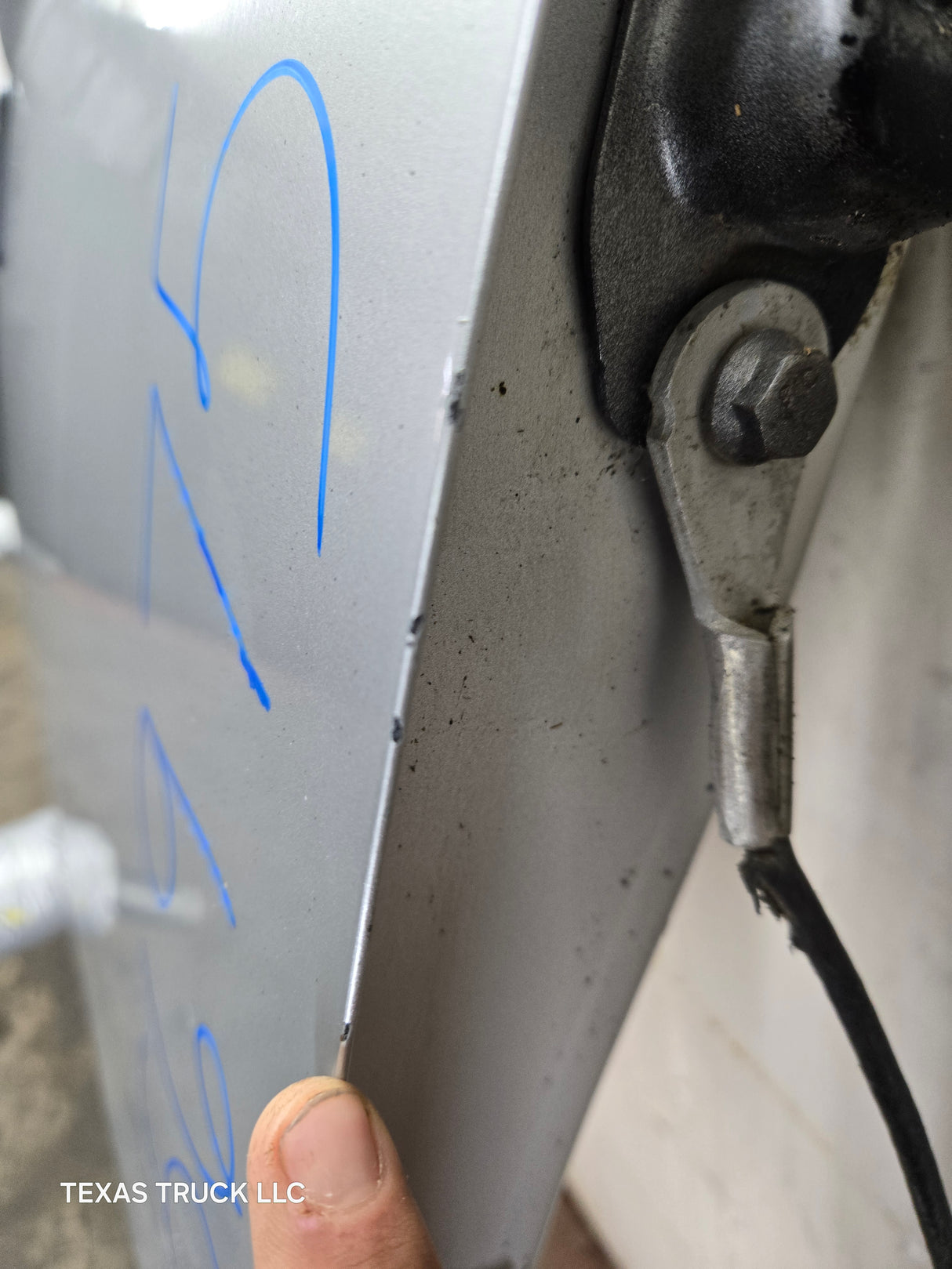 2014-2019 Chevrolet Silverado / GMC Sierra 1500 2500 3500 HD Tailgate