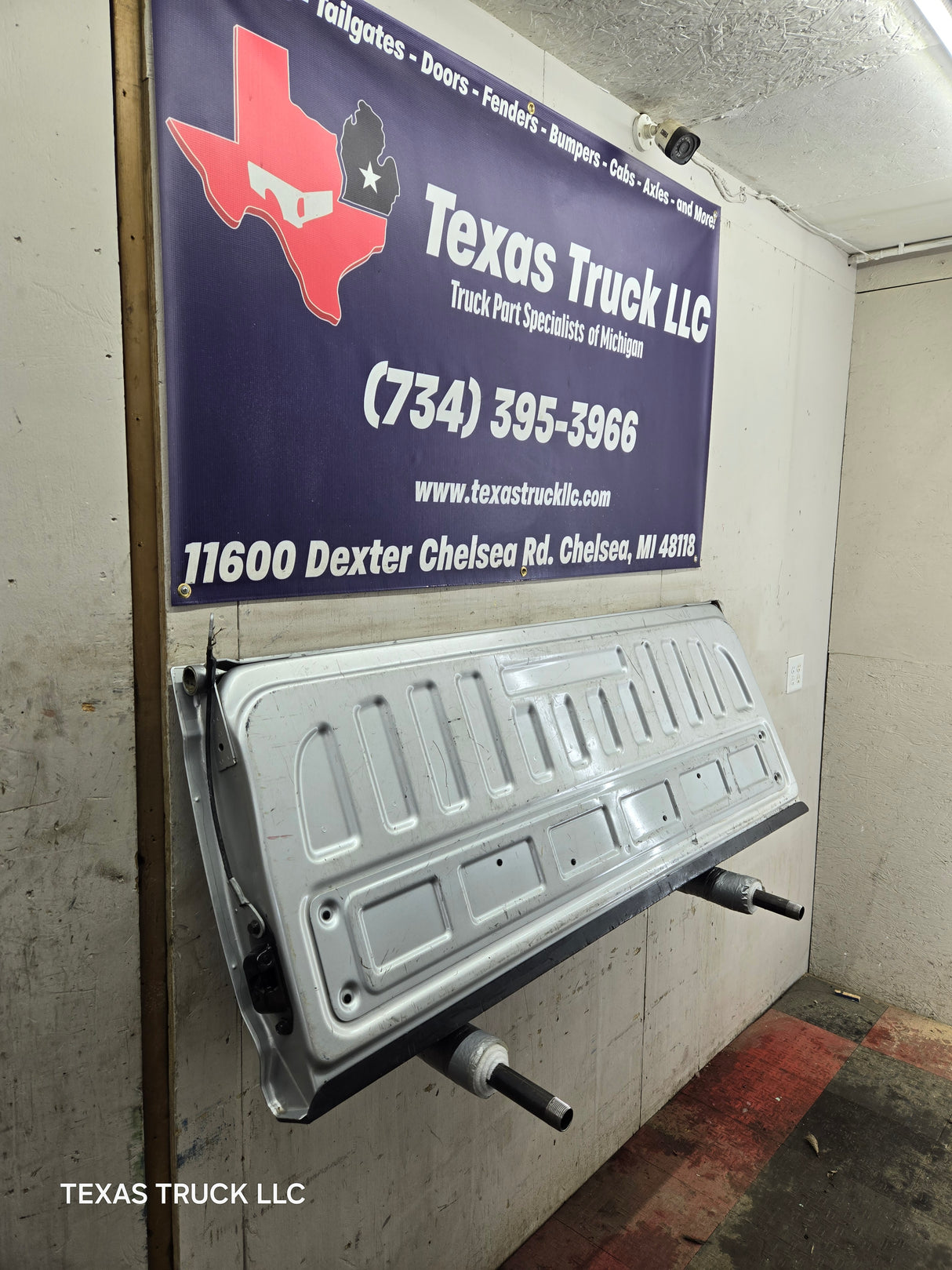 2014-2019 Chevrolet Silverado / GMC Sierra 1500 2500 3500 HD Tailgate