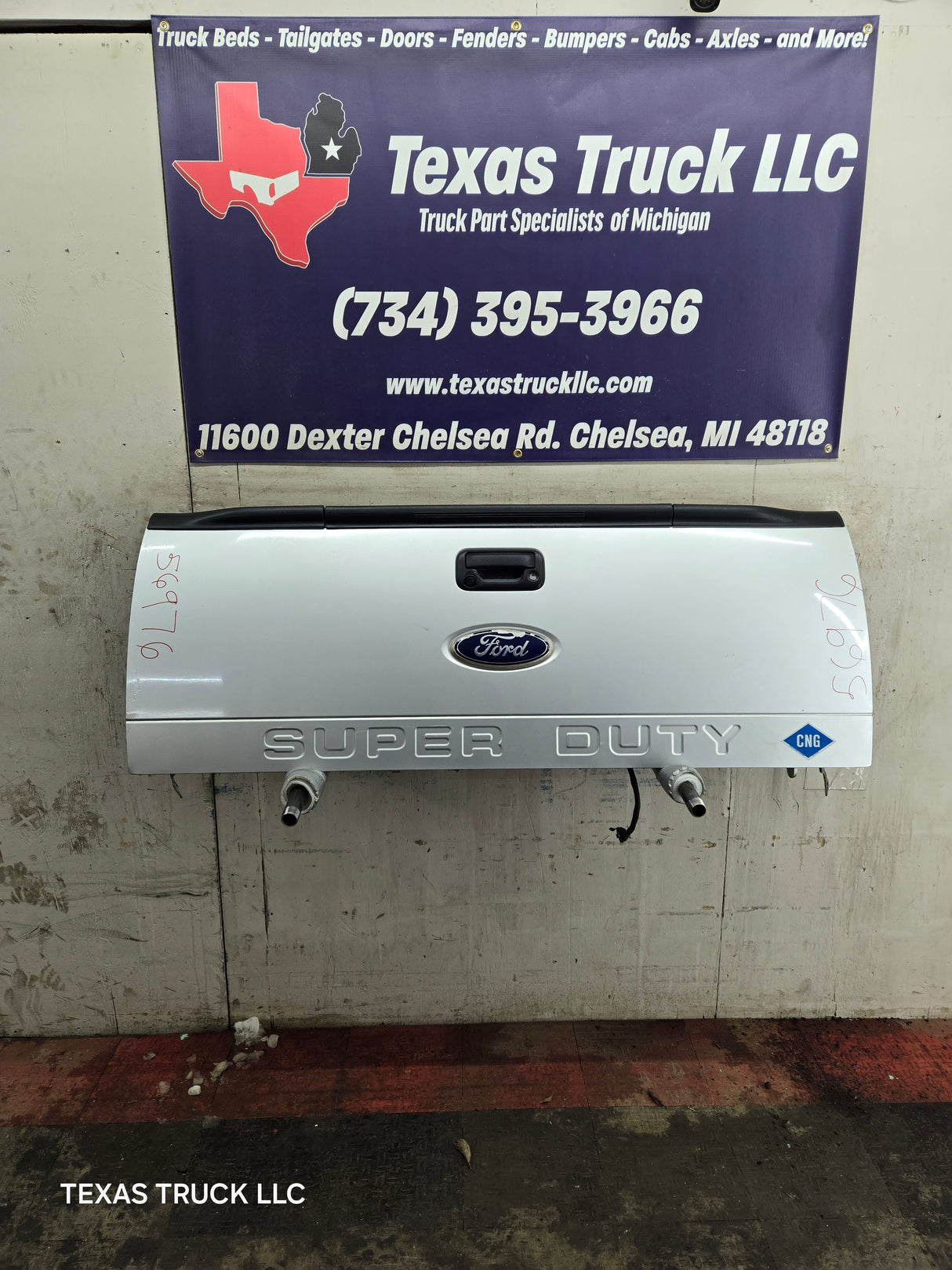 2008-2016 Ford Super Duty Tailgate with step F250 F350 F450 F550