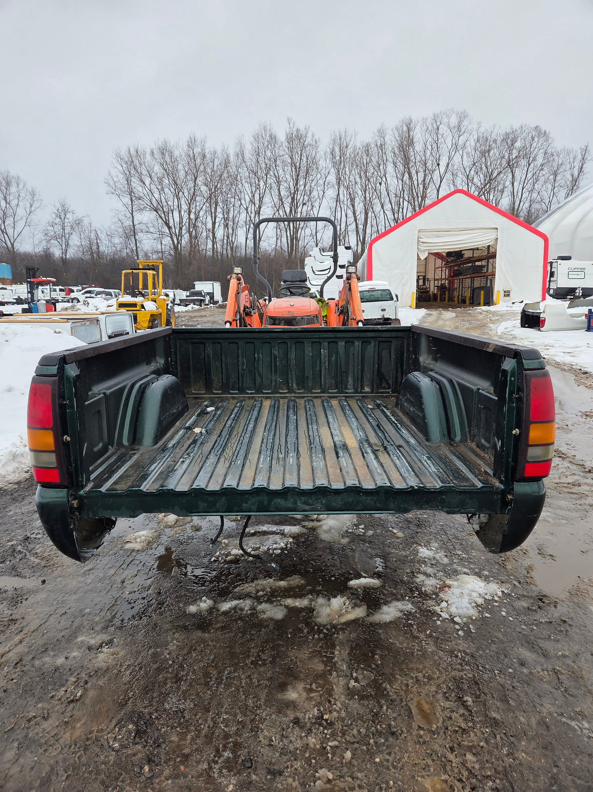 1999-2007 Chevrolet Silverado / GMC Sierra 1500 5' 8" Short Truck Bed