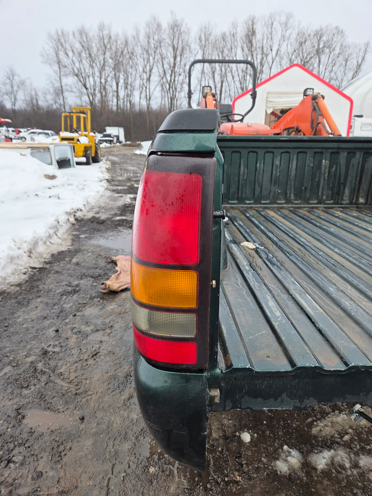 1999-2007 Chevrolet Silverado / GMC Sierra 1500 5' 8" Short Truck Bed