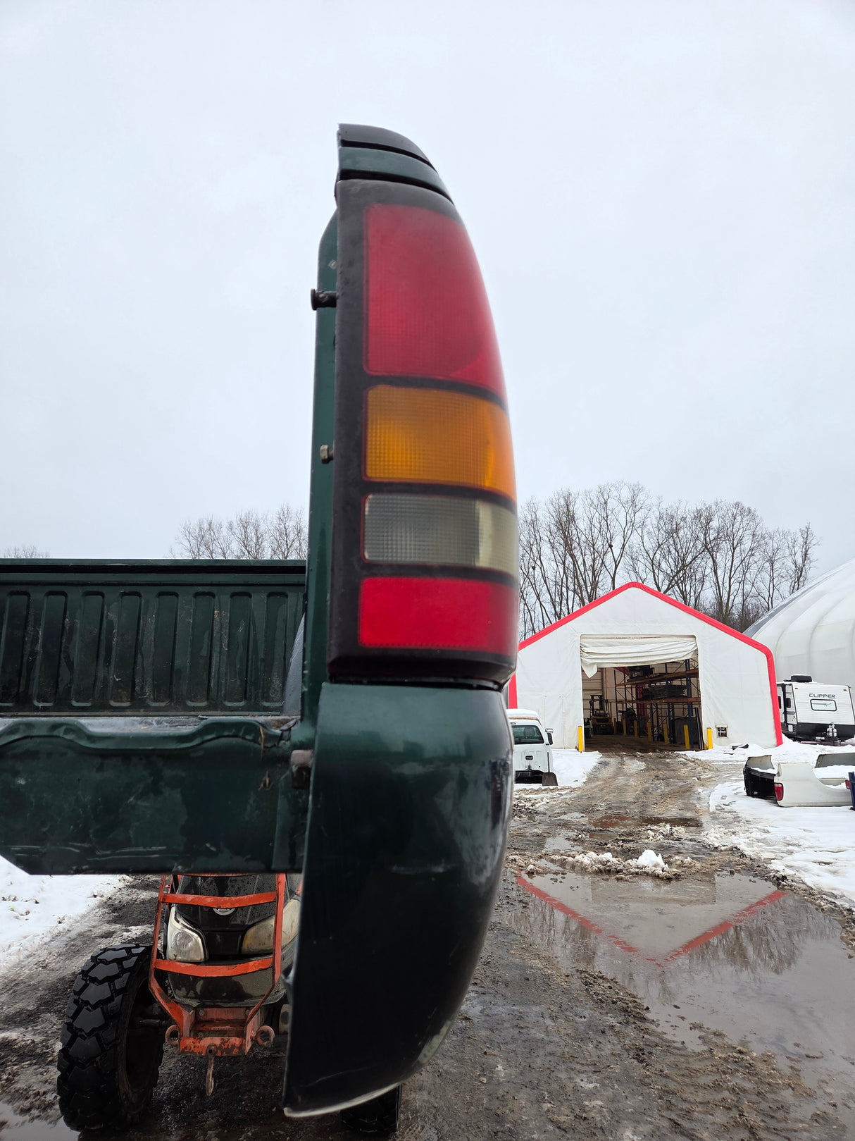 1999-2007 Chevrolet Silverado / GMC Sierra 1500 5' 8" Short Truck Bed