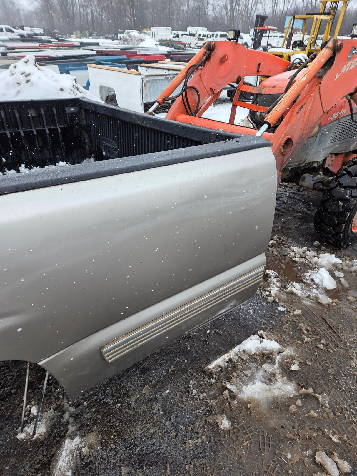 1999-2007 Chevrolet Silverado / GMC Sierra 1500 2500 3500 HD 8' Long Bed Truck Bed